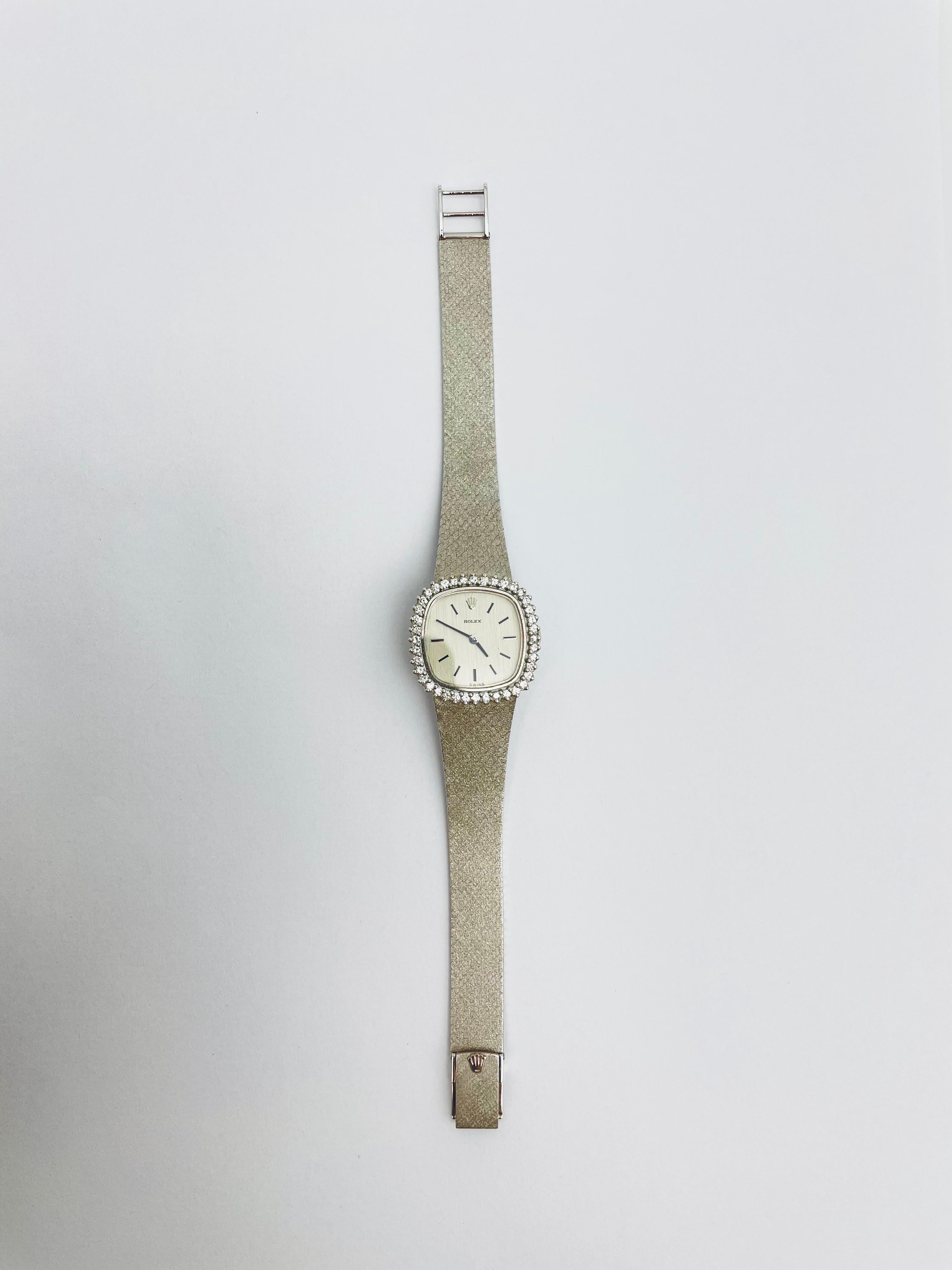 Rolex Vintage Orchid White Gold with Diamond Bezel on Bracelet In Good Condition In Berlin, BE