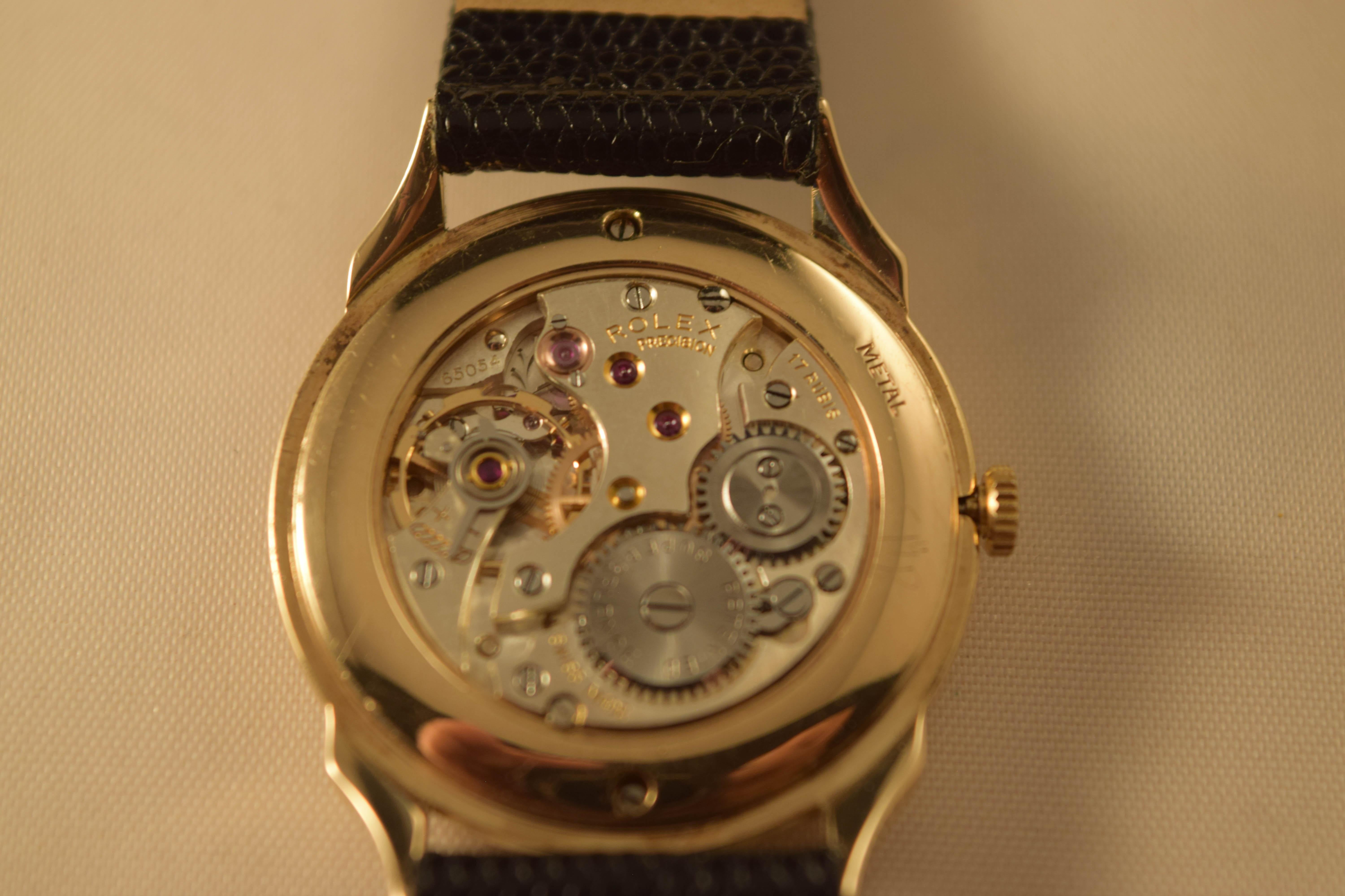 Rolex Vintage Solid Gold Scallop Lugs extremely rare For Sale 8