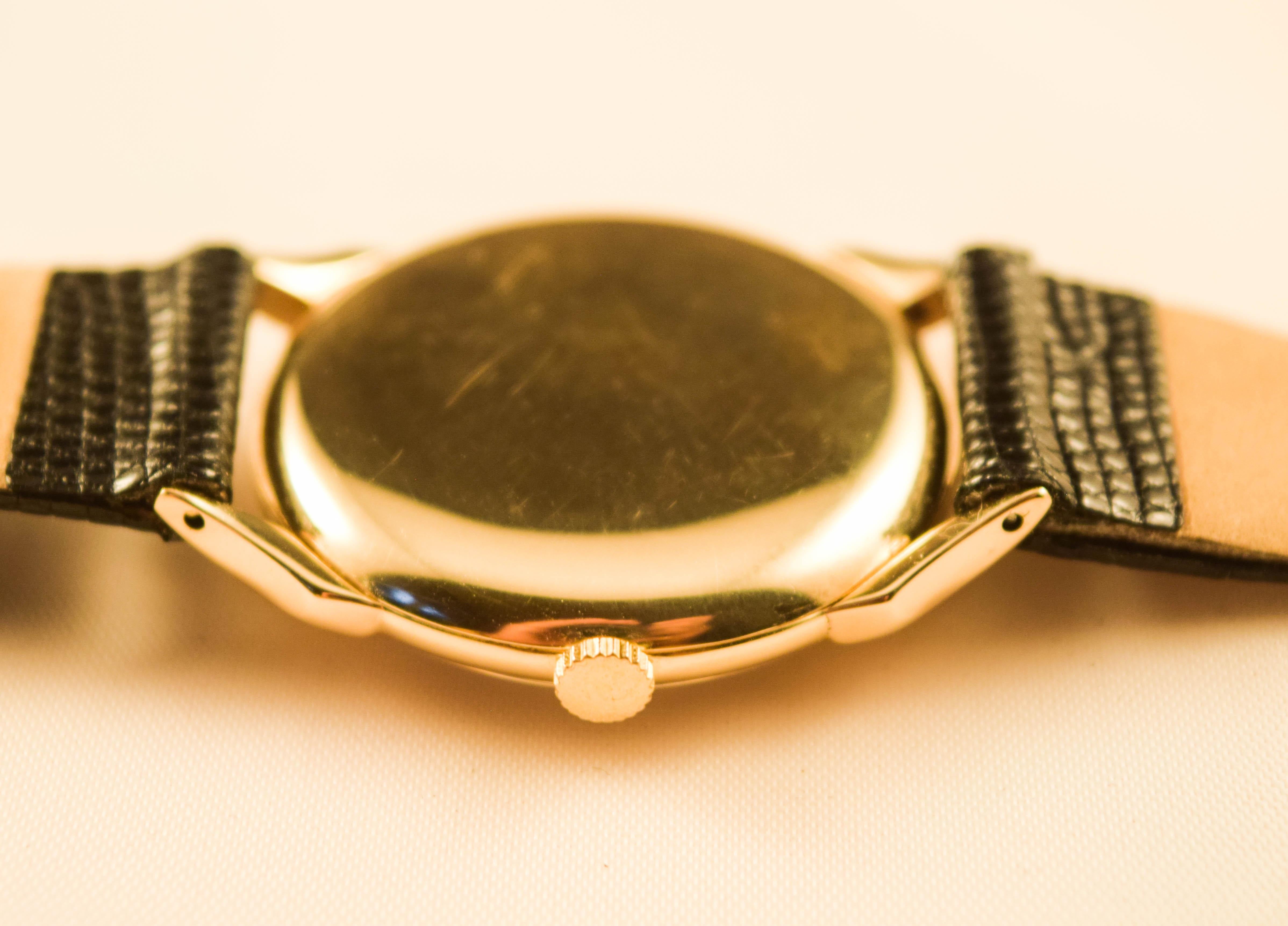 Rolex Vintage Solid Gold Scallop Lugs extremely rare For Sale 4