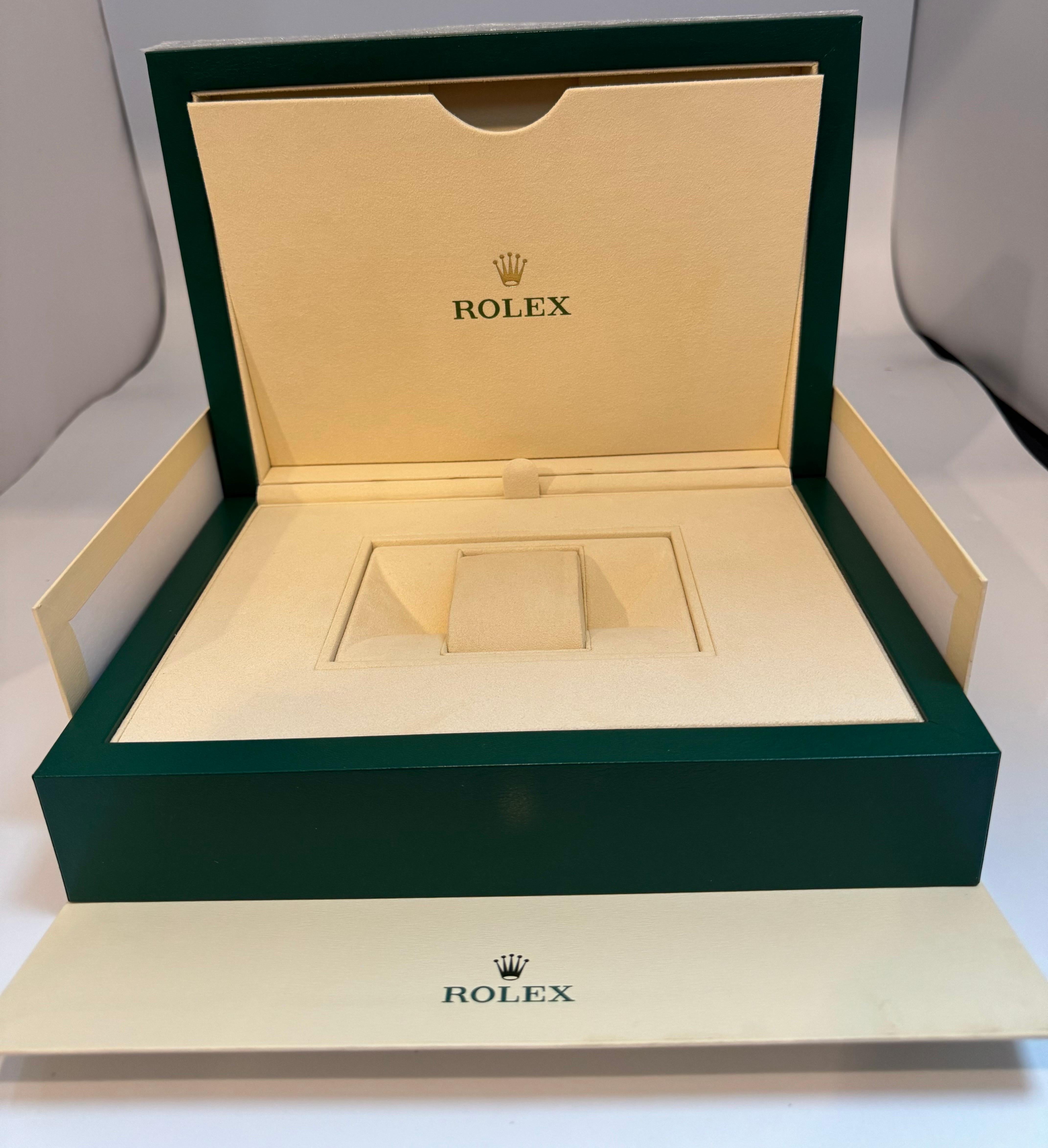 Rolex Watch Box, New Creme Empty Acs. Oyster Perpetual Daytona GMT Datejust For Sale 3