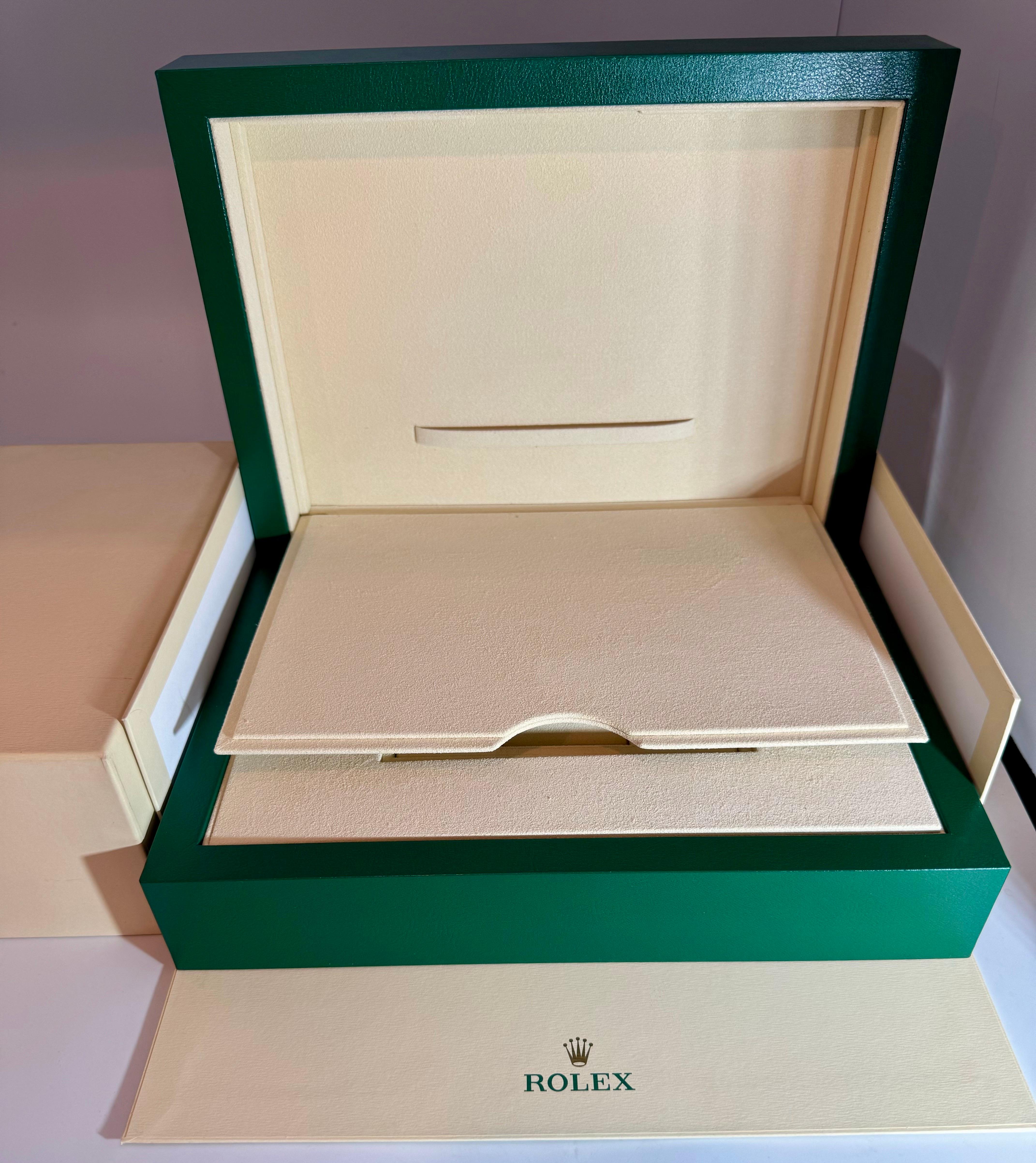 Rolex Watch Box, New Creme Empty Acs. Oyster Perpetual Daytona GMT Datejust For Sale 8