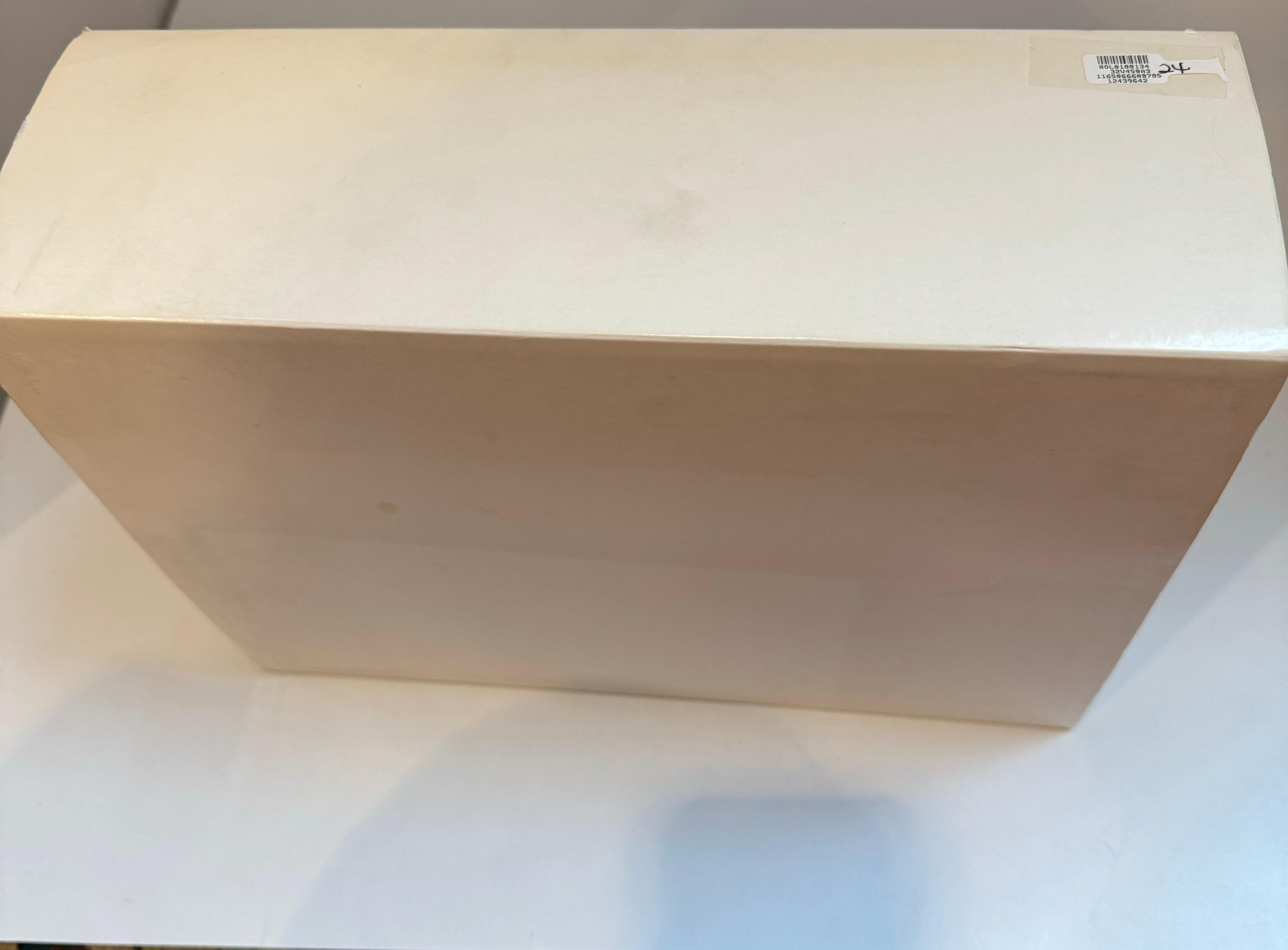 Rolex Watch Box, New Creme Empty Acs. Oyster Perpetual Daytona GMT Datejust In Excellent Condition For Sale In New York, NY