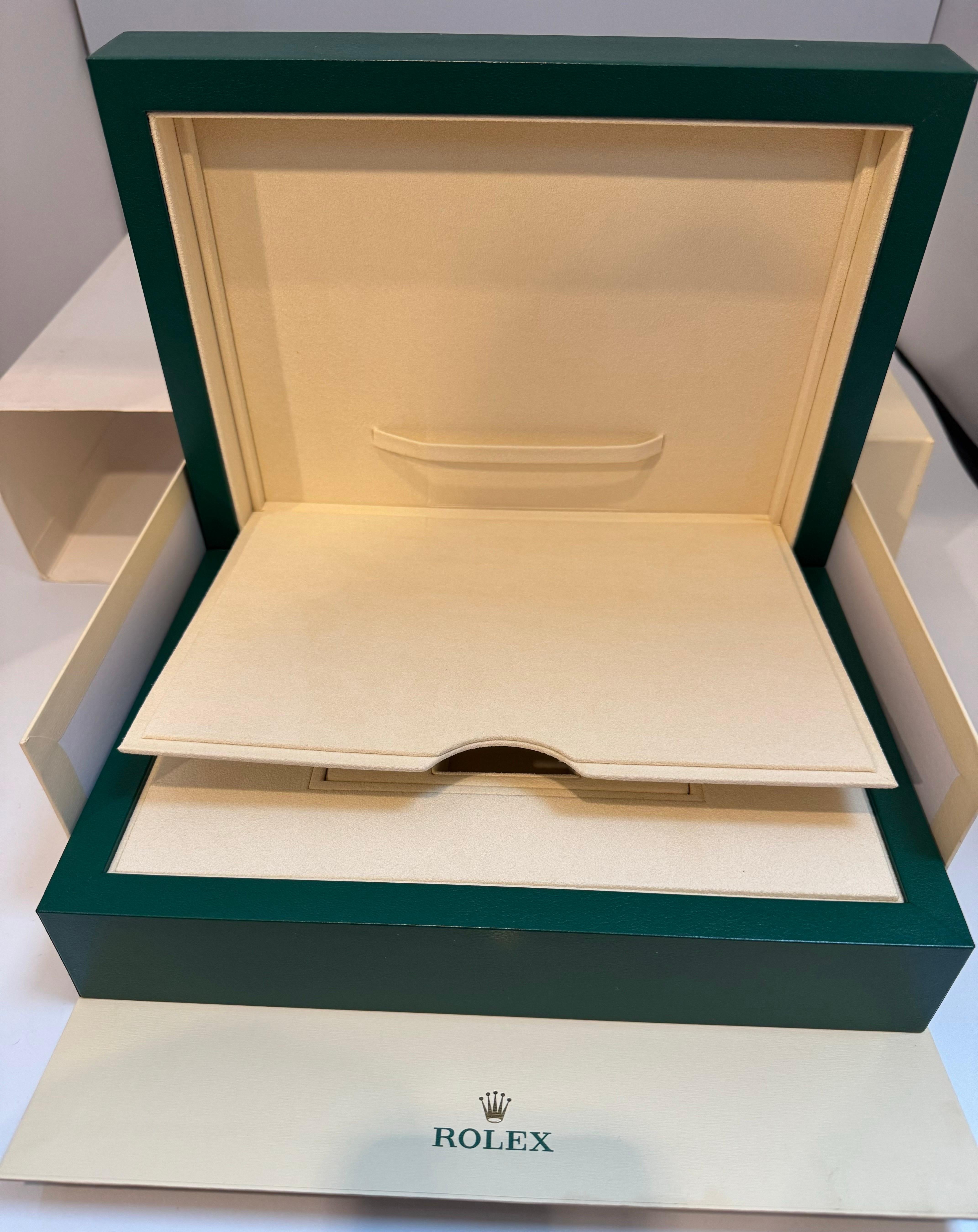 Rolex Watch Box, New Creme Empty Acs. Oyster Perpetual Daytona GMT Datejust For Sale 1