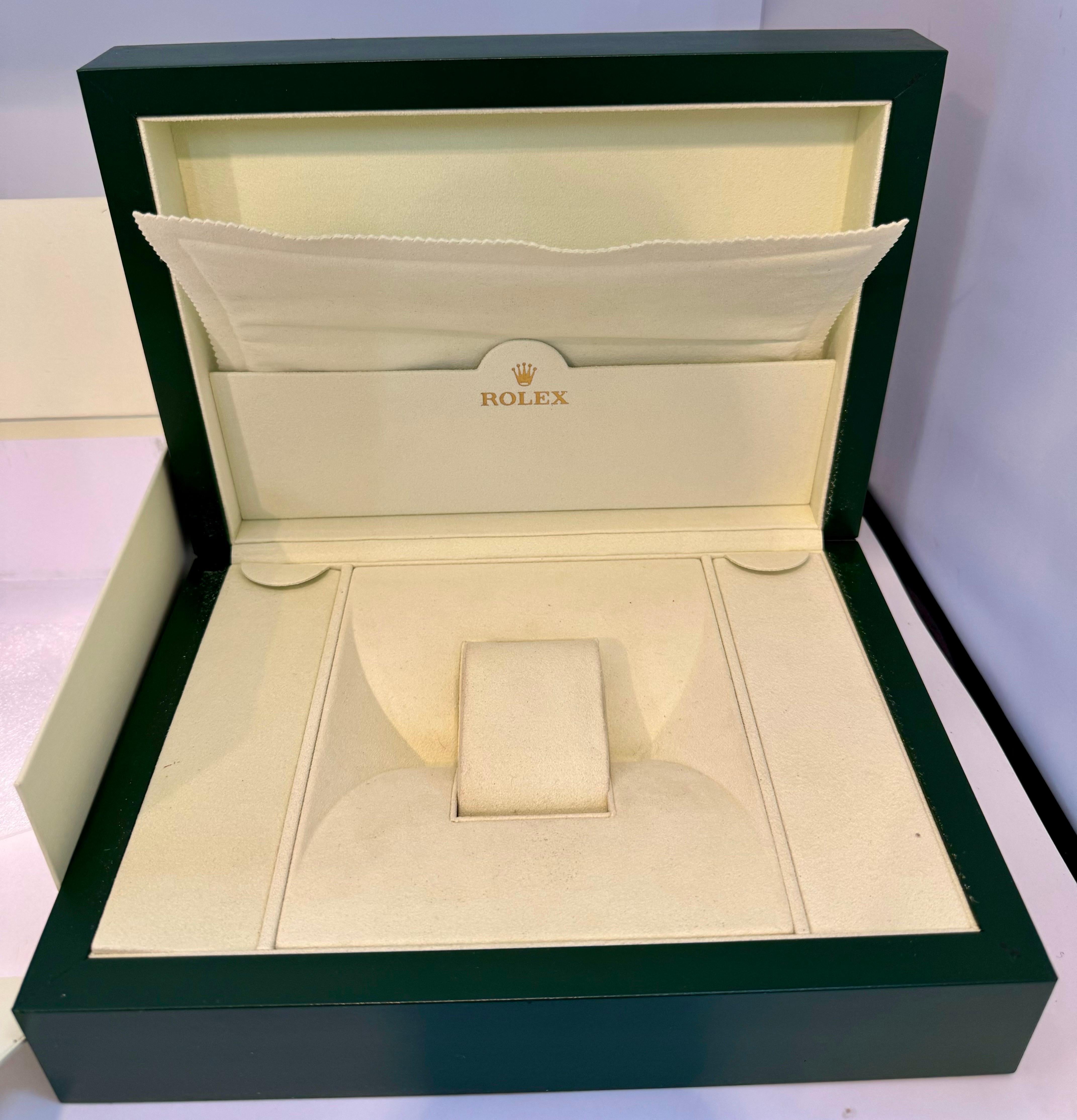 Rolex Watch Box, New Creme Empty Acs. Oyster Perpetual Daytona GMT Datejust For Sale 4