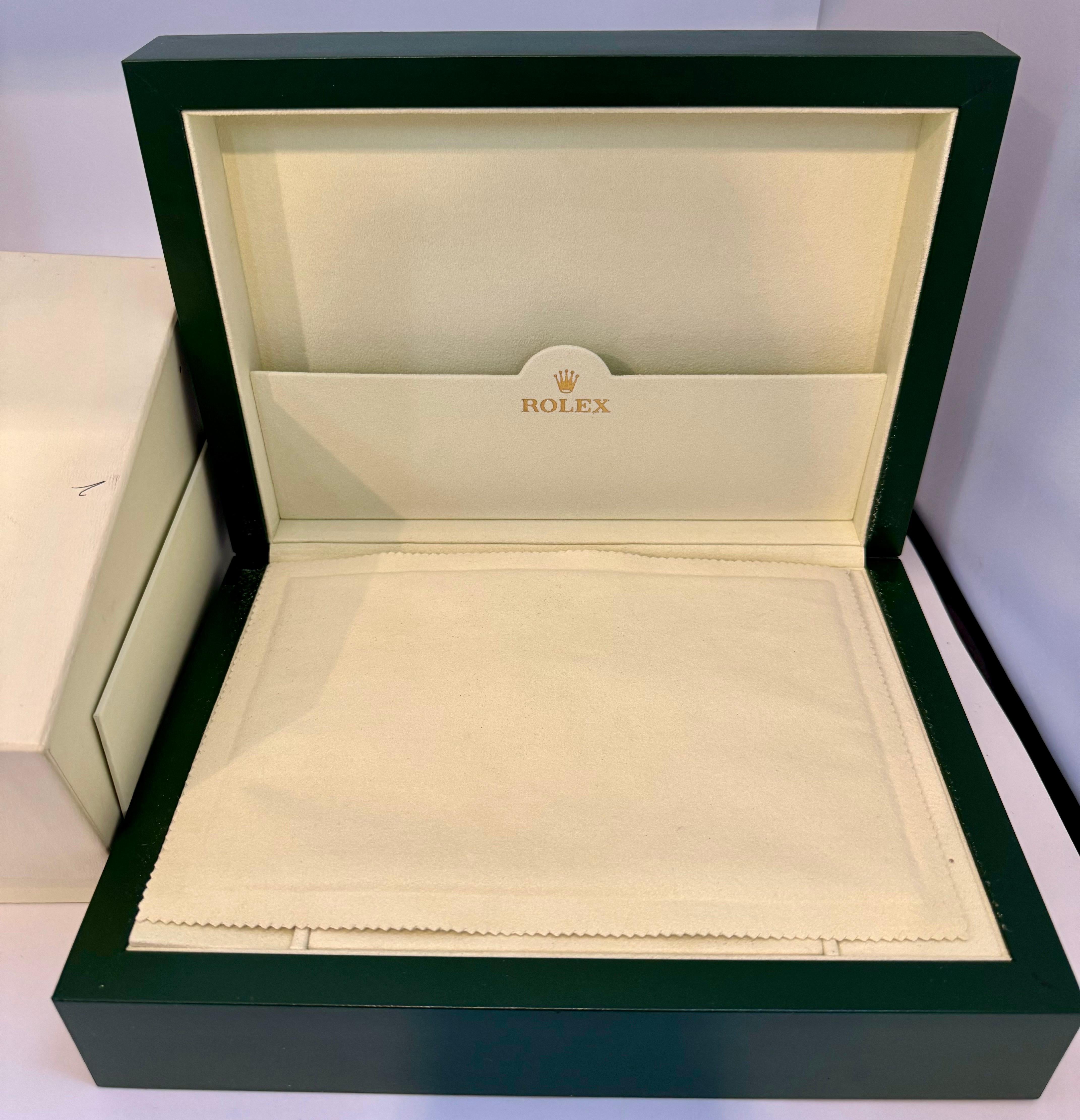 Rolex Watch Box, New Creme Empty Acs. Oyster Perpetual Daytona GMT Datejust For Sale 4