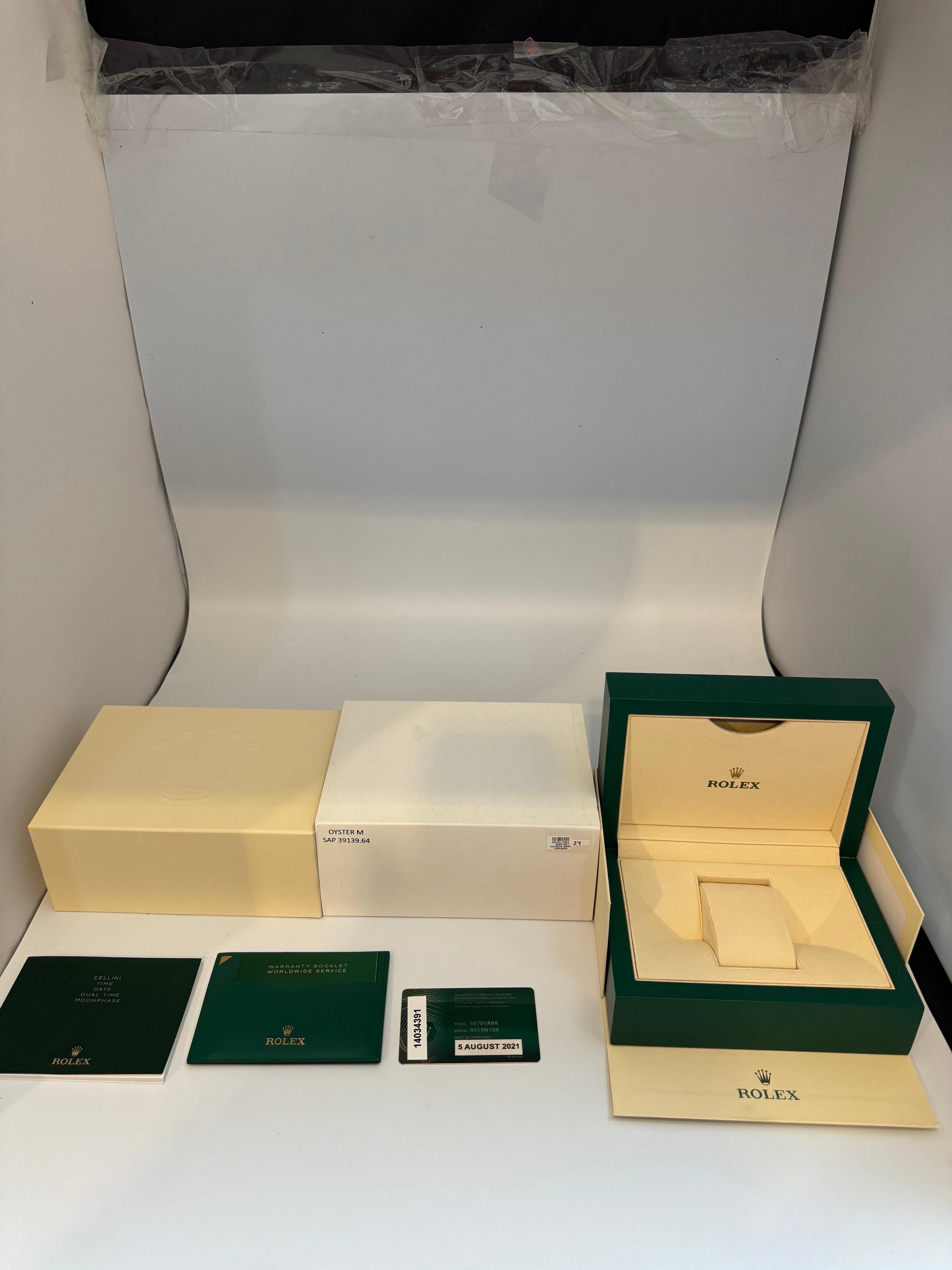 Rolex Watch Box, New Creme Empty Acs. Oyster Perpetual Daytona GMT Datejust For Sale 2