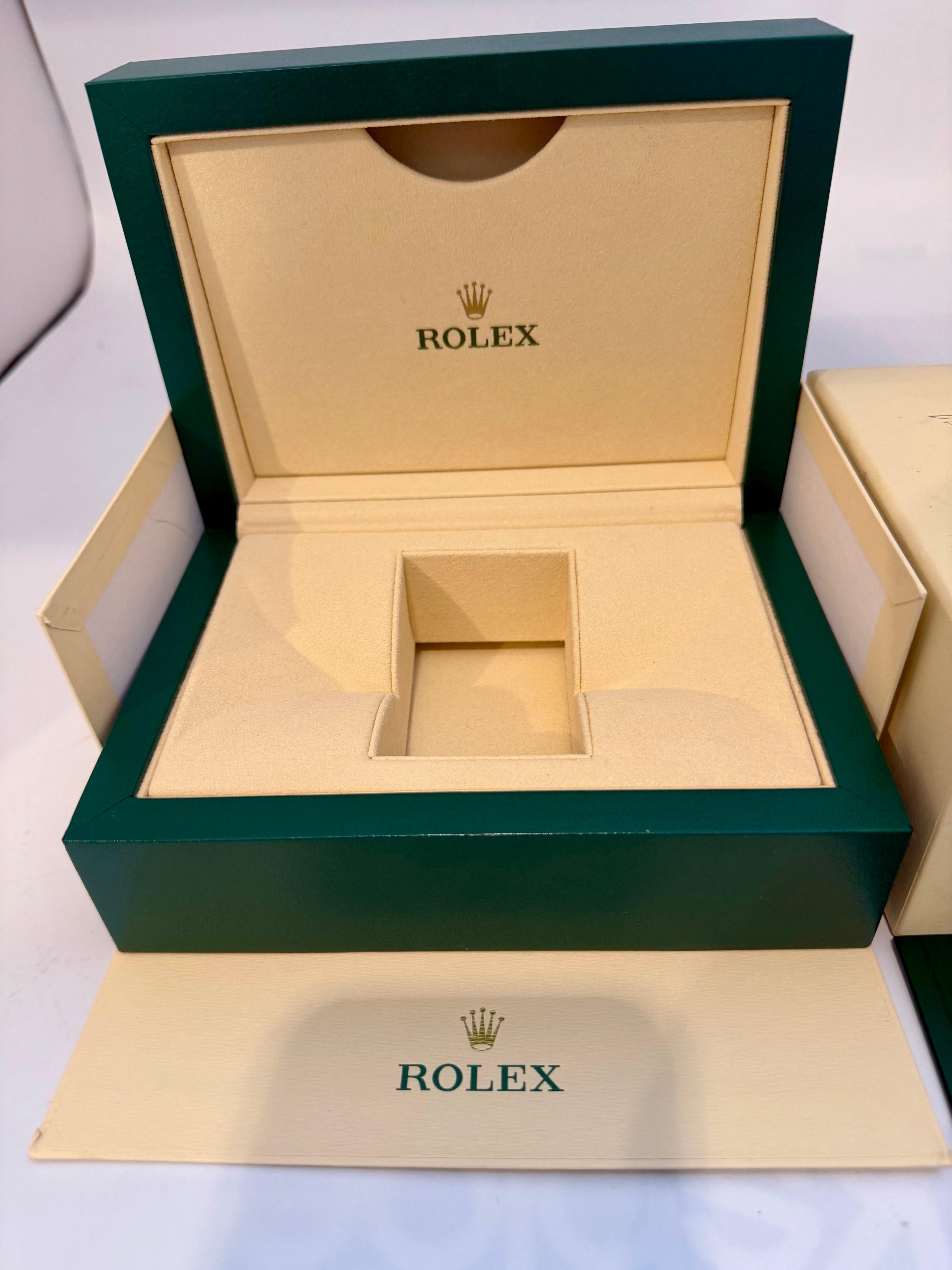 Rolex Uhrenschachtel, New Creme Empty Acs. Oyster Perpetual Daytona GMT Datejust Neu im Angebot 7