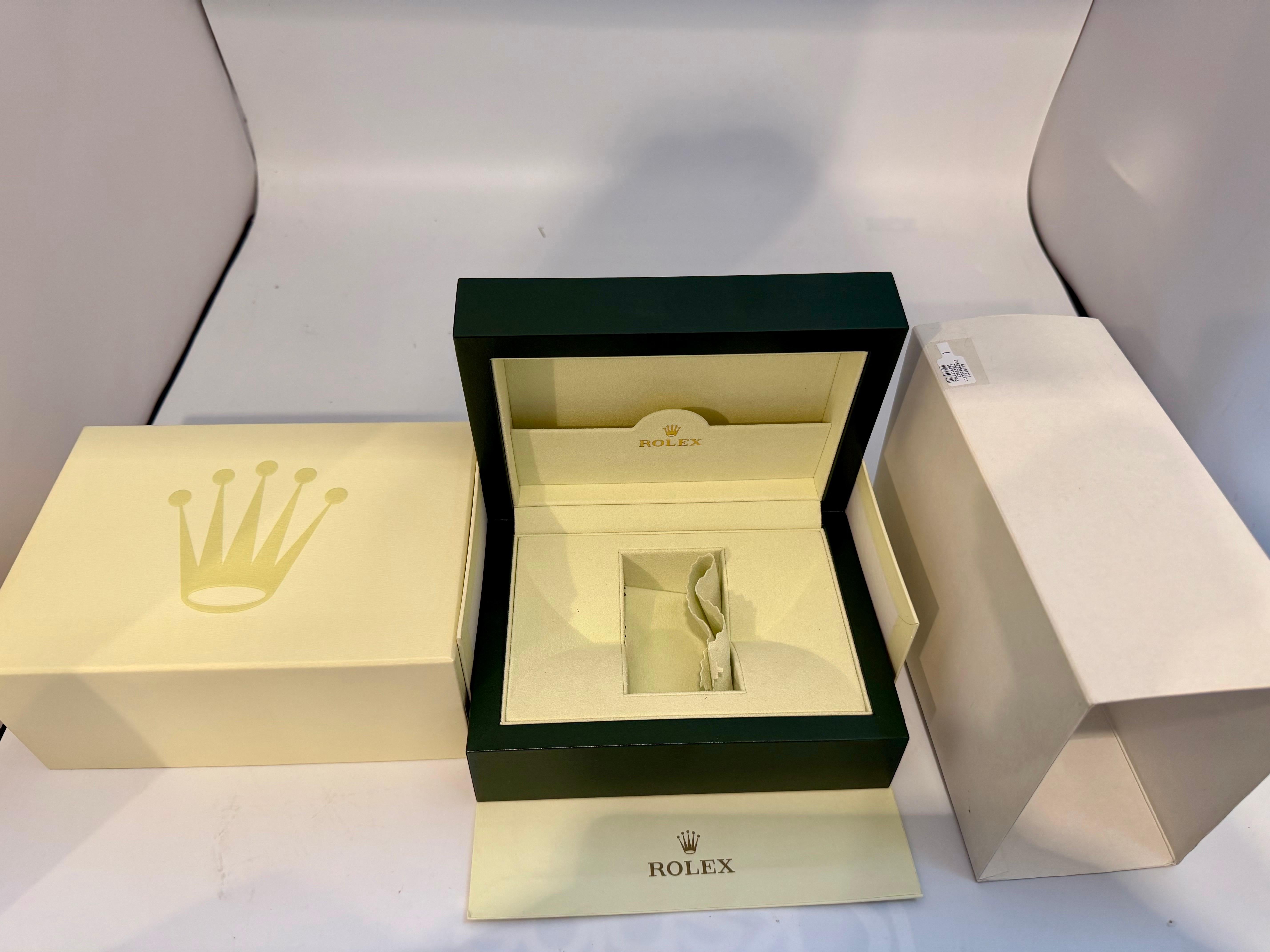 Rolex Watch Box, New Creme Empty Acs. Oyster Perpetual Daytona GMT Datejust New Damen im Angebot