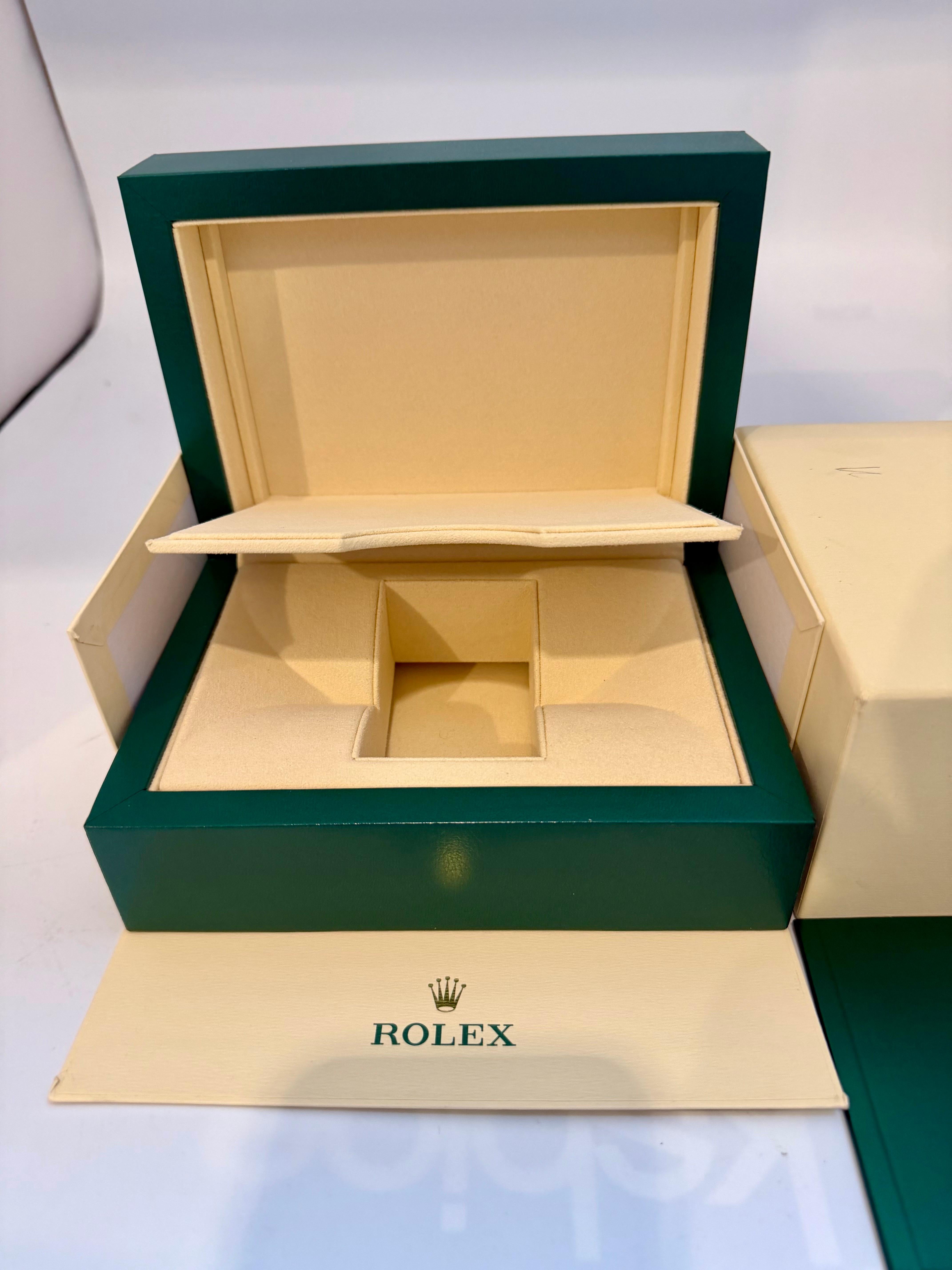 Rolex Uhrenschachtel, New Creme Empty Acs. Oyster Perpetual Daytona GMT Datejust Neu im Angebot 4