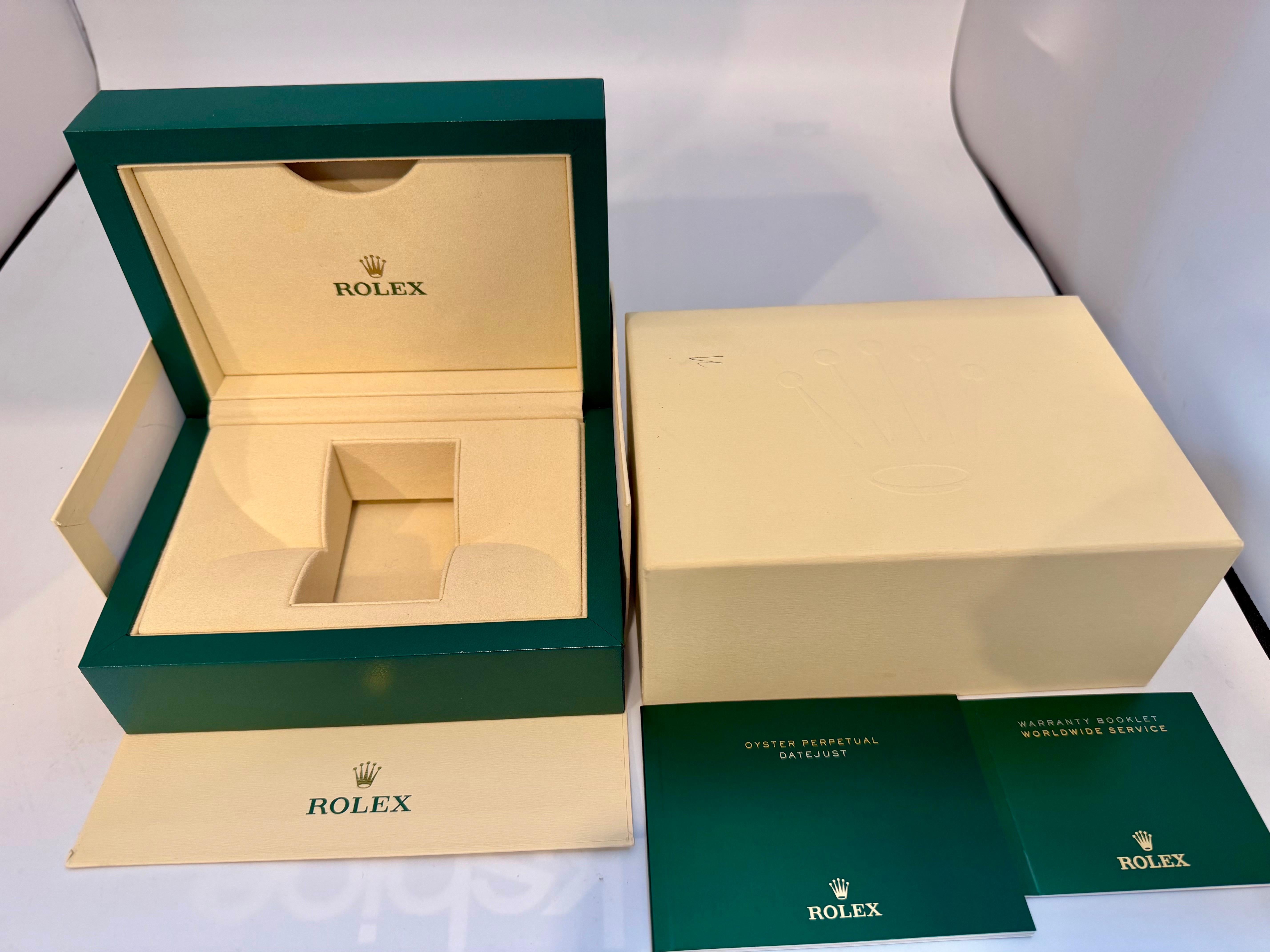 Rolex Uhrenschachtel, New Creme Empty Acs. Oyster Perpetual Daytona GMT Datejust Neu im Angebot 5