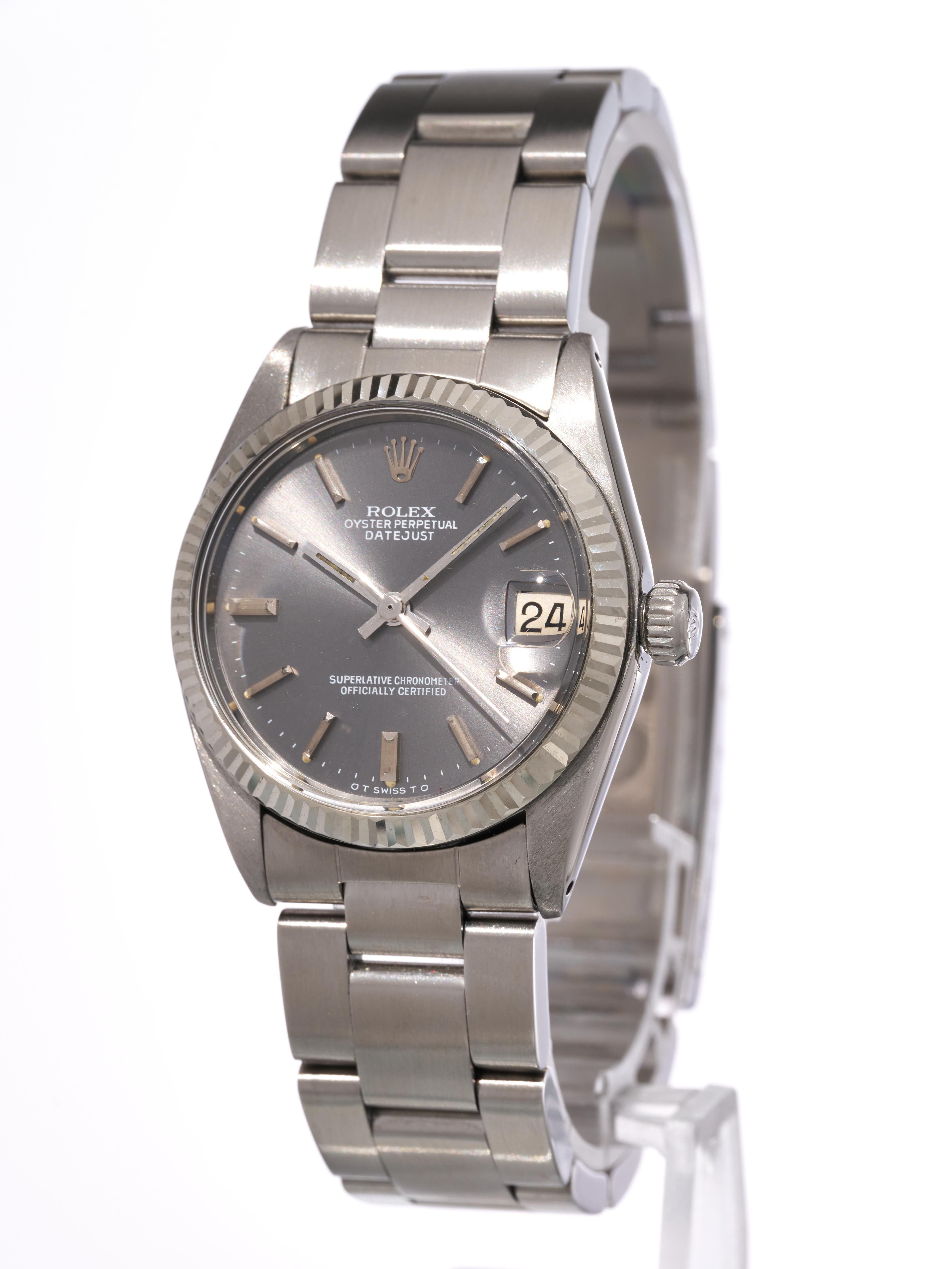 Rolex Montre Datejust 31 mm, cadran Sigma gris rhodié, lunette cannelée or, acier 1975 en vente 4