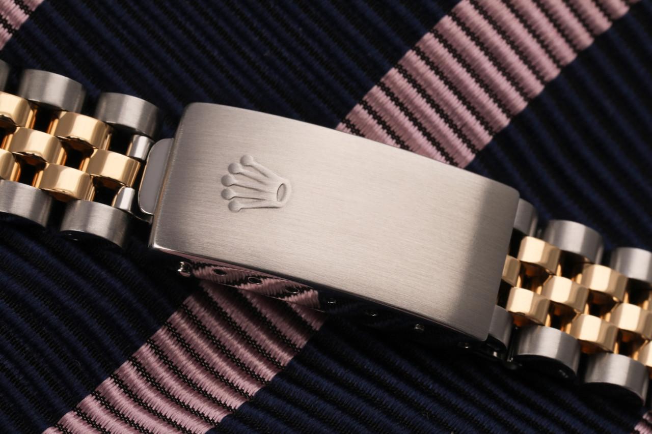 Rolex Frauen  Datejust 31mm Weiße MOP-Uhr mit zweifarbiger Diamant-Lünette und Gepäckstücken 68273 im Angebot 3