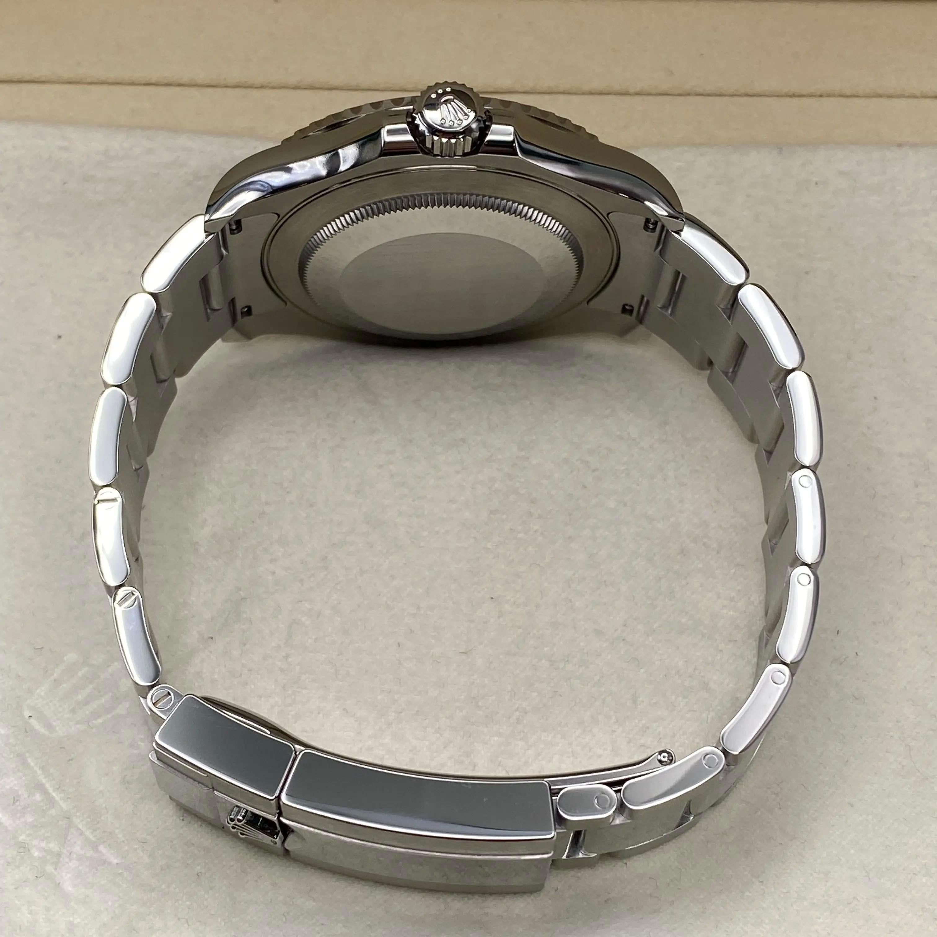 Rolex Yacht-Master 126622 40mm Platinum Steel Blue Dial Automatic Watch B&P en vente 3