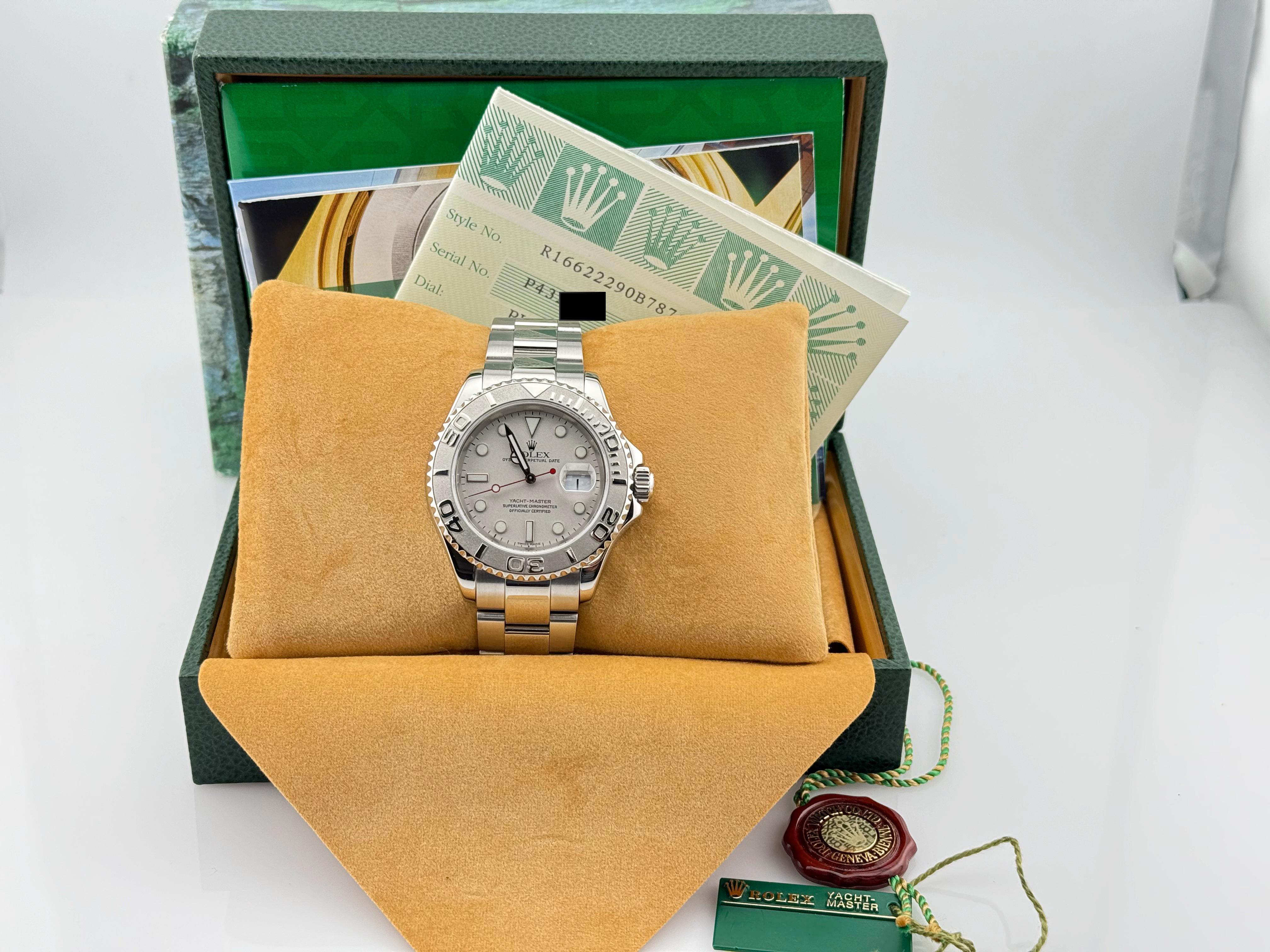 Rolex Yacht Master 16622 40mm Platin Zifferblatt Edelstahl Box Papiere im Zustand „Hervorragend“ im Angebot in San Diego, CA