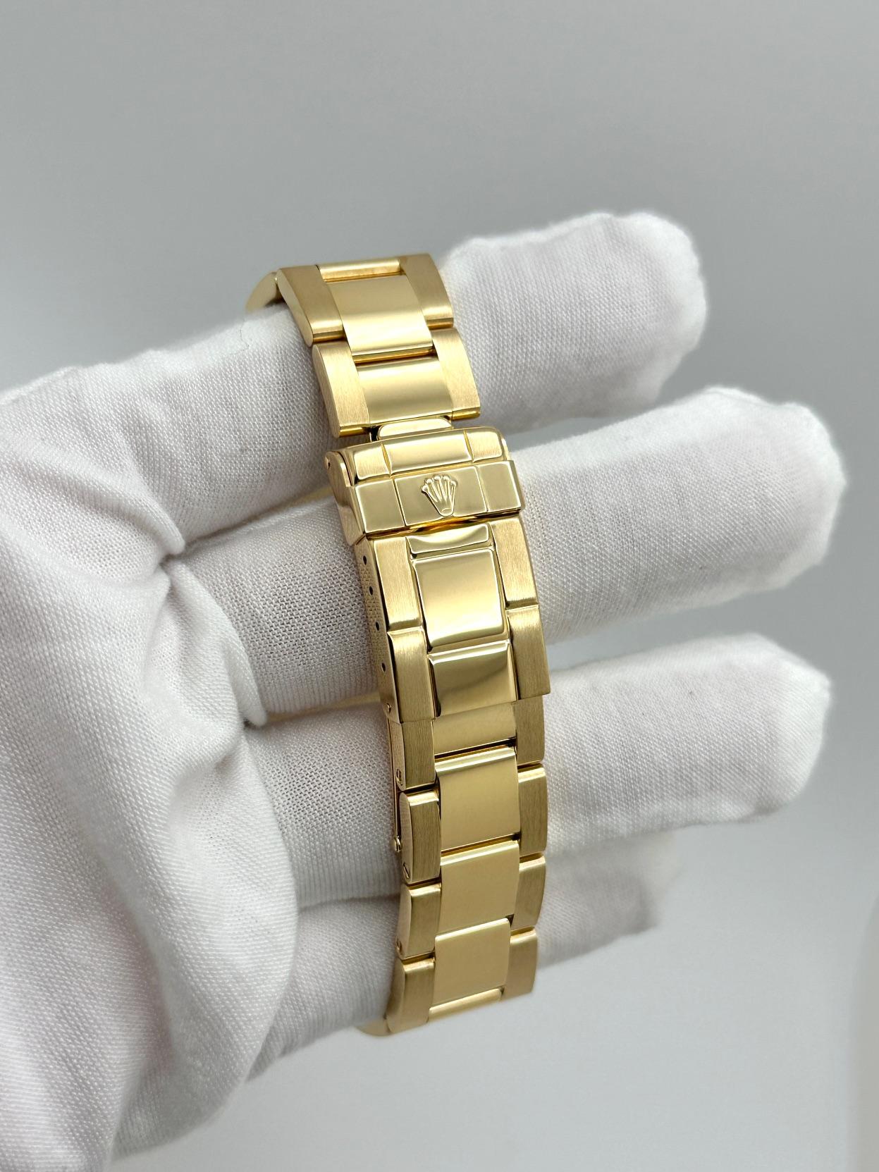 Rolex Yacht Master 16628 40mm Black MOP Dial 18K Yellow Gold Box Papers For Sale 2