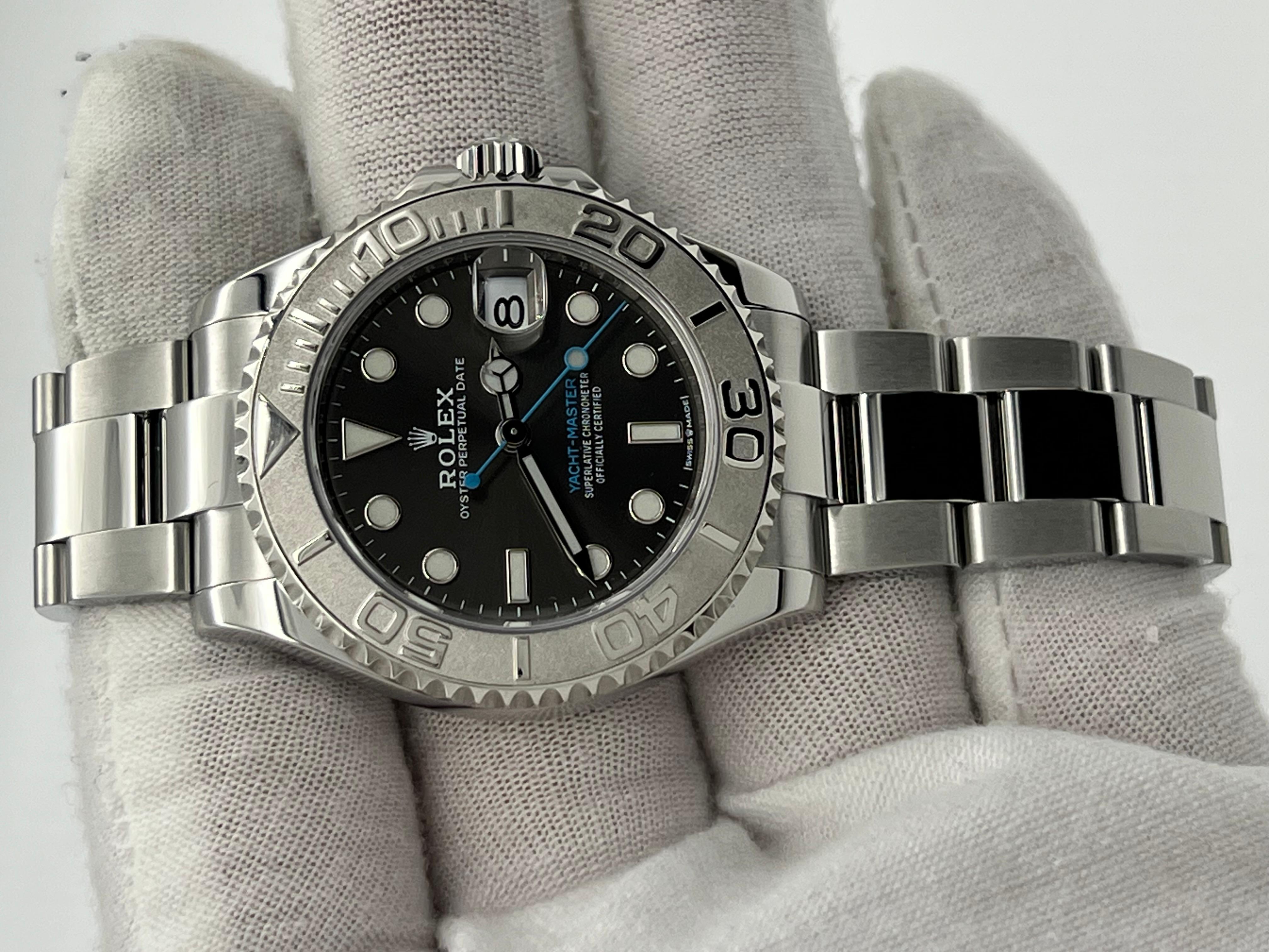 Numéro de style : 268622



En série :  1Q852***



Année : 2021

 

Modèle : Rolex Yacht Master 37

 

Matériau du boîtier : Acier inoxydable 

 

Bande : Acier inoxydable 

 

Lunette : Platine 

 

Cadran : Ardoise Rhodium 

 

Visage : Cristal