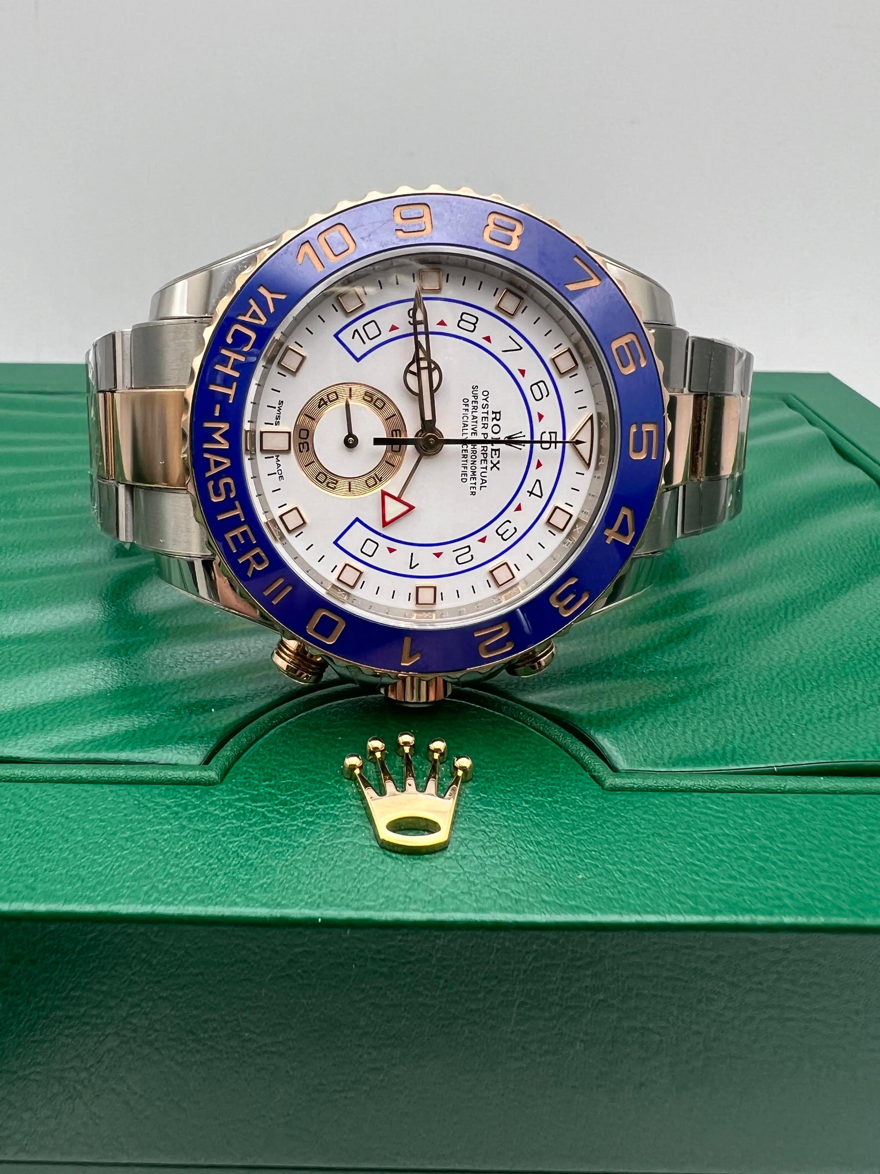 Rolex Yacht-Master II 44mm 116681 18K Rose & Steel Mercedes Hands Box Papers In condizioni ottime in vendita a New York, NY