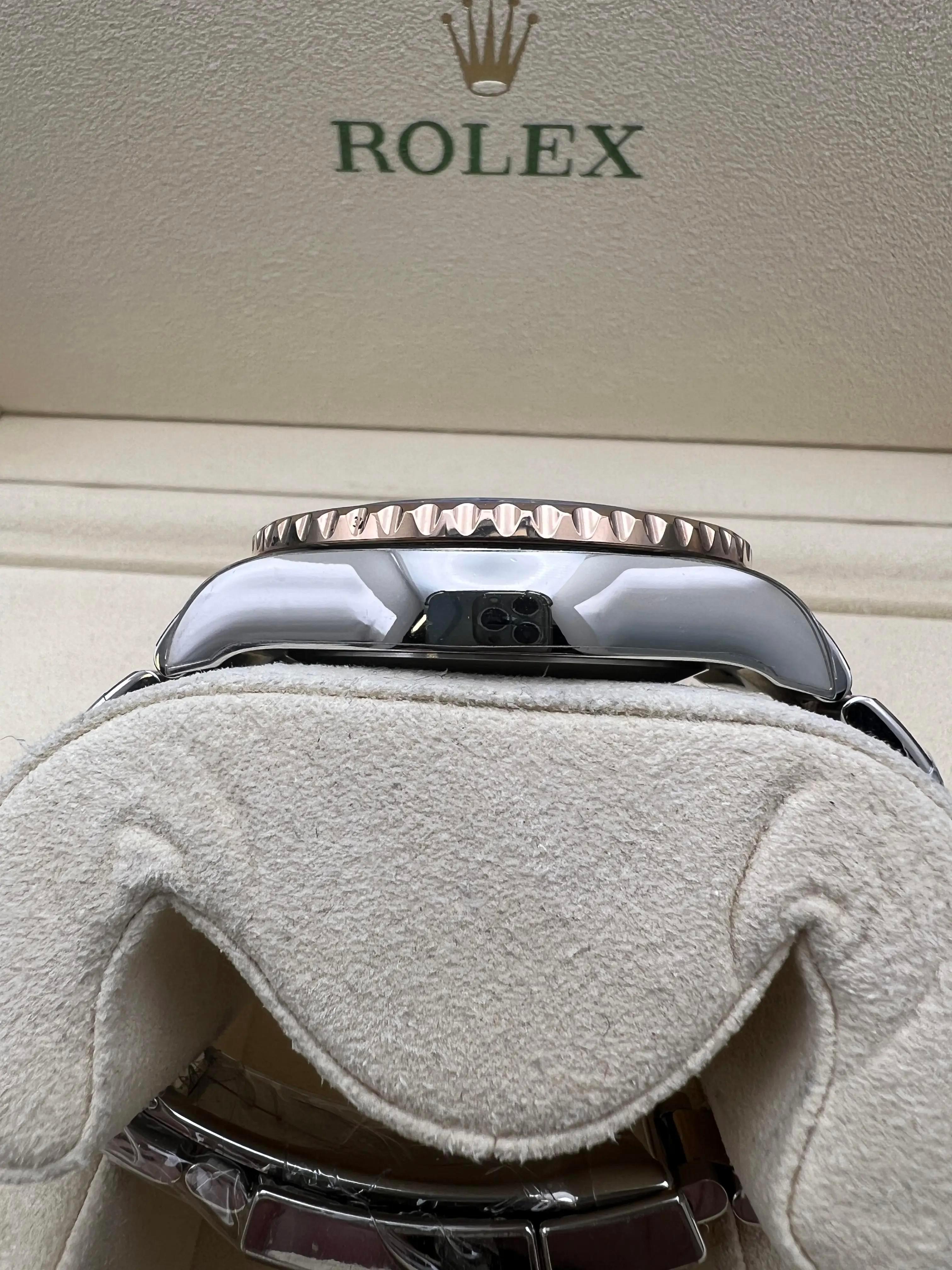 Rolex Yacht-Master II 44mm 116681 18K Rose & Steel Mercedes Hands Box Papers in vendita 4