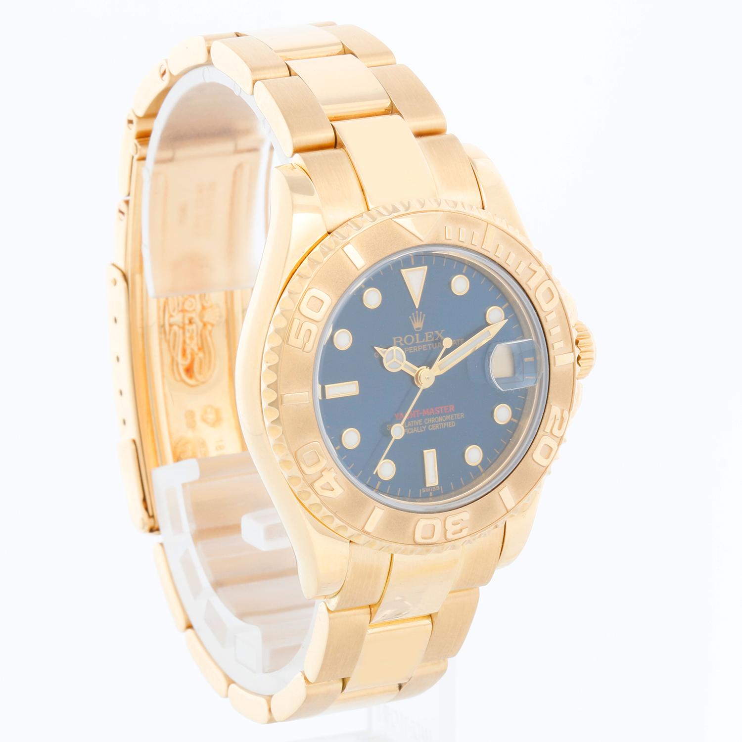 Rolex Yacht-Master Midsize Men's/Ladies 18k Gold Watch 68628 In Excellent Condition For Sale In Dallas, TX