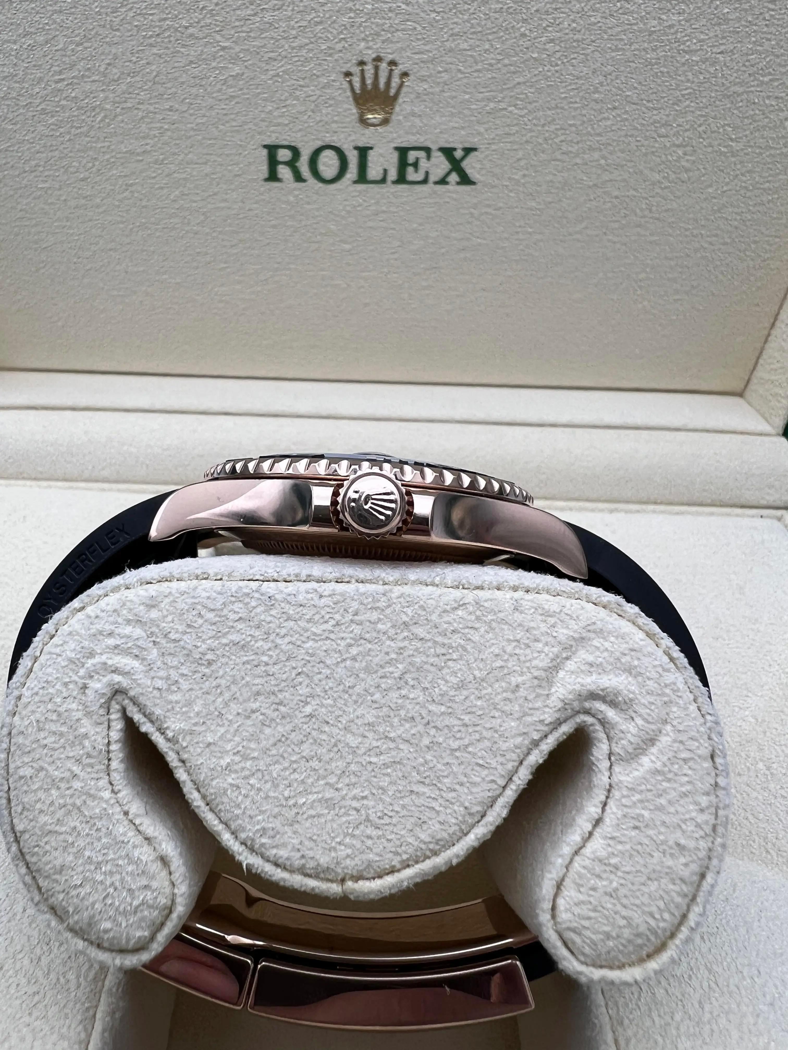 Rolex Yacht-Master 40mm 126655 18K Rose Gold Quadrante Nero Oysterflex Scatola Documenti in vendita 6