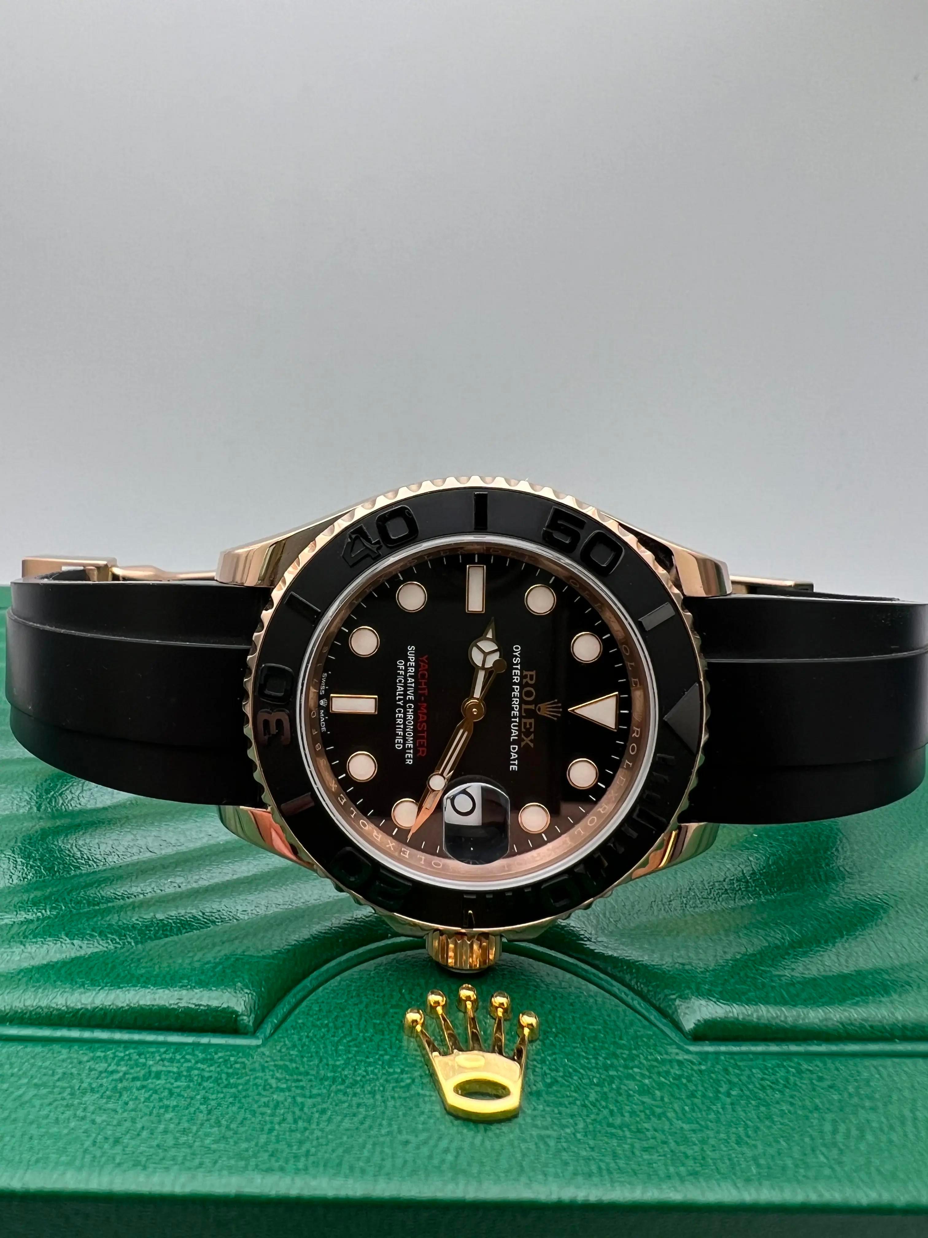 Rolex Yacht-Master 40mm 126655 18K Rose Gold Quadrante Nero Oysterflex Scatola Documenti in vendita 1