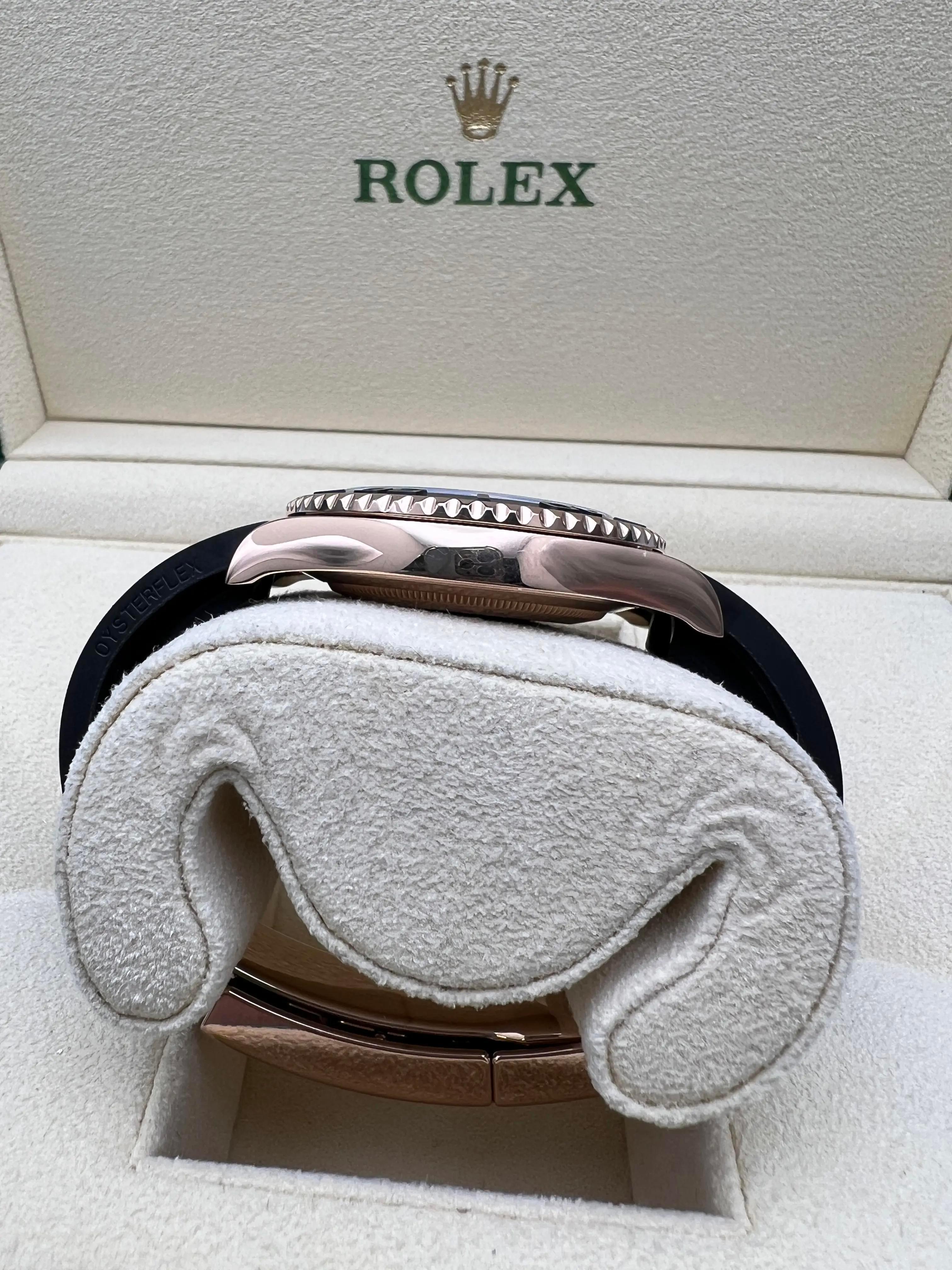 Rolex Yacht-Master 40mm 126655 18K Rose Gold Quadrante Nero Oysterflex Scatola Documenti in vendita 5