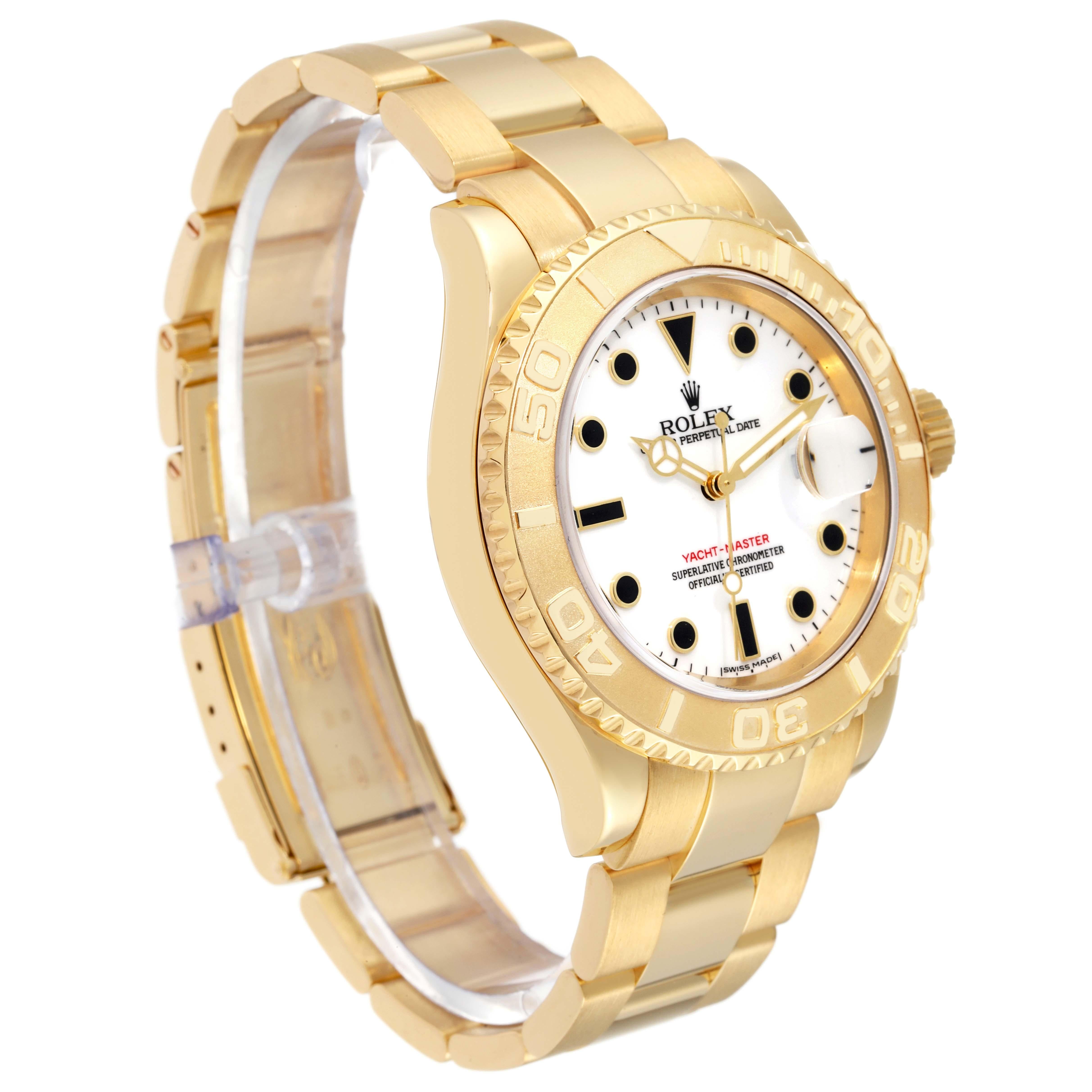Rolex Yachtmaster 40mm Yellow Gold White Dial Mens Watch 16628 In Excellent Condition In Atlanta, GA