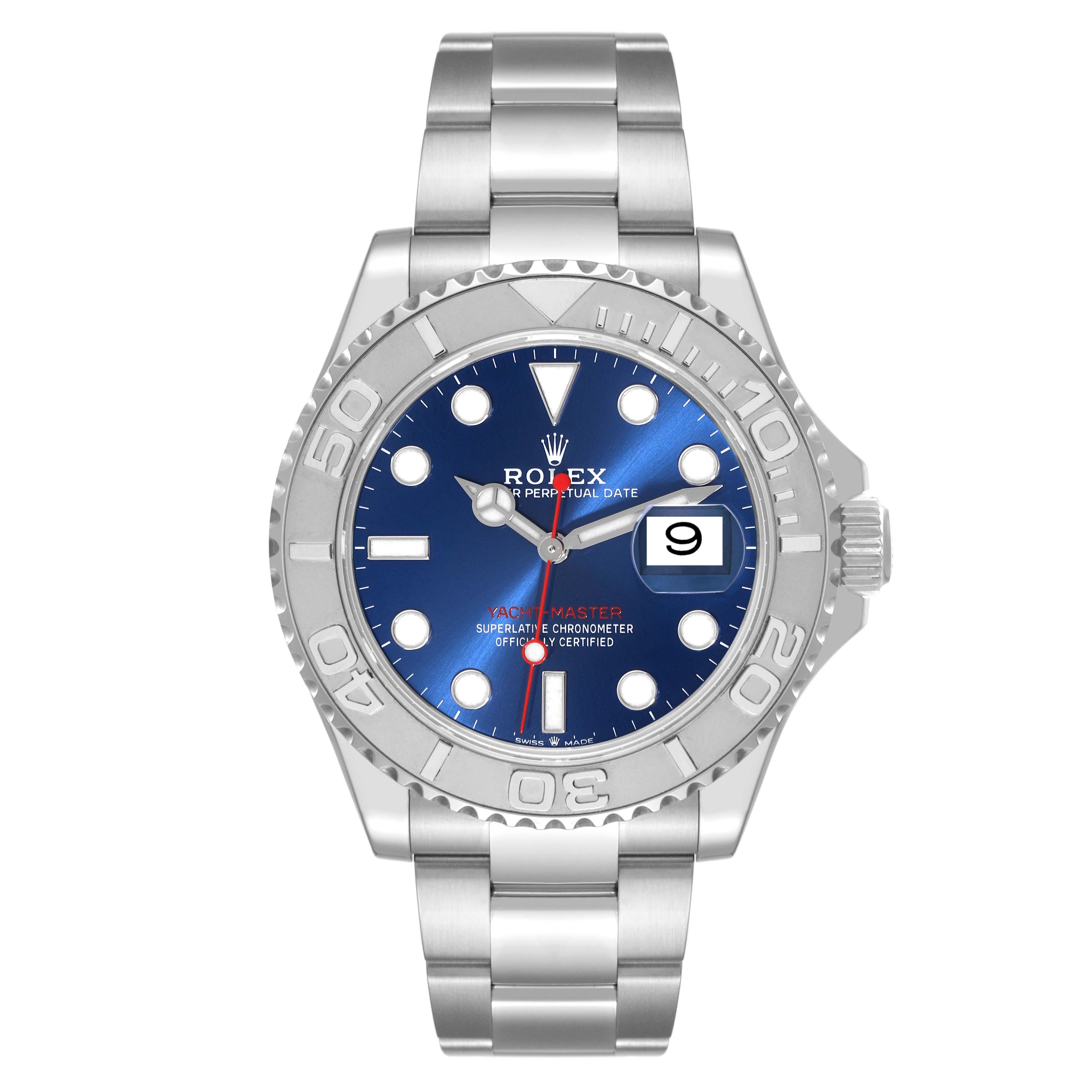 Rolex Yachtmaster Steel Platinum Blue Dial Mens Watch 126622 Box Card. Mouvement automatique à remontage automatique, officiellement certifié chronomètre. Boîtier en acier inoxydable de 40.0 mm de diamètre. Logo Rolex sur la couronne. Lunette