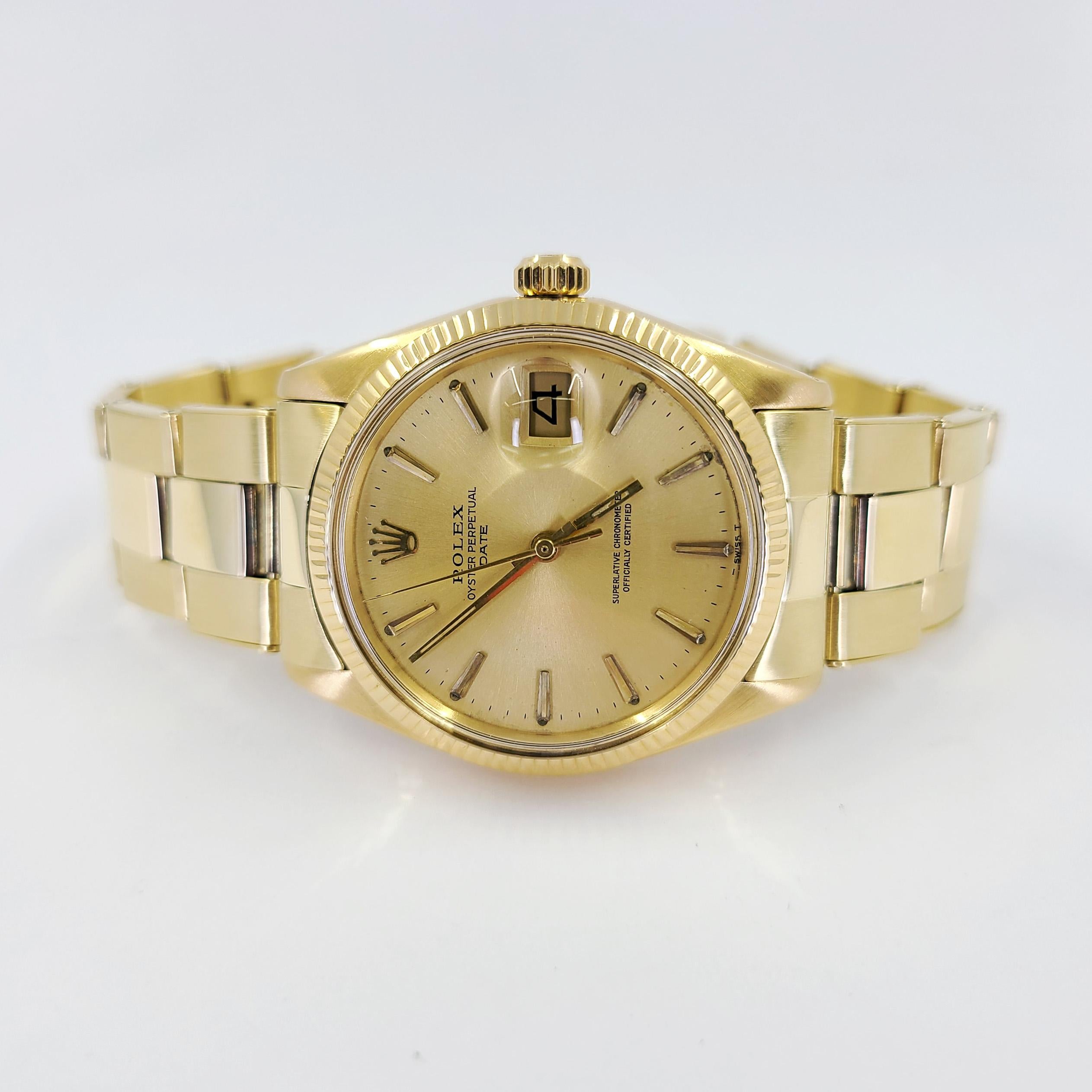 Rolex Yellow Gold Date Automatic Wristwatch In Good Condition For Sale In Coral Gables, FL