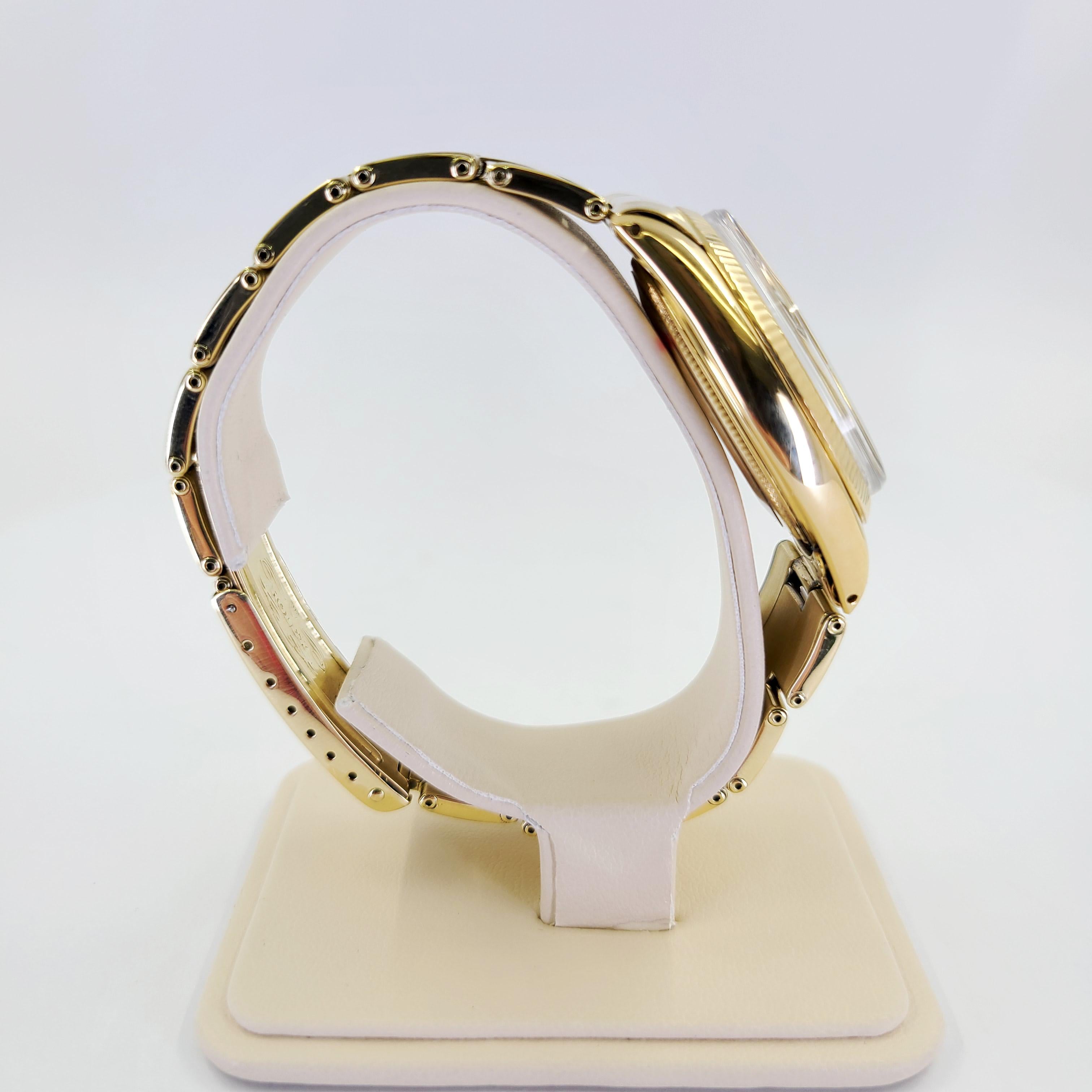 Montre-bracelet automatique Rolex à date en or jaune en vente 5