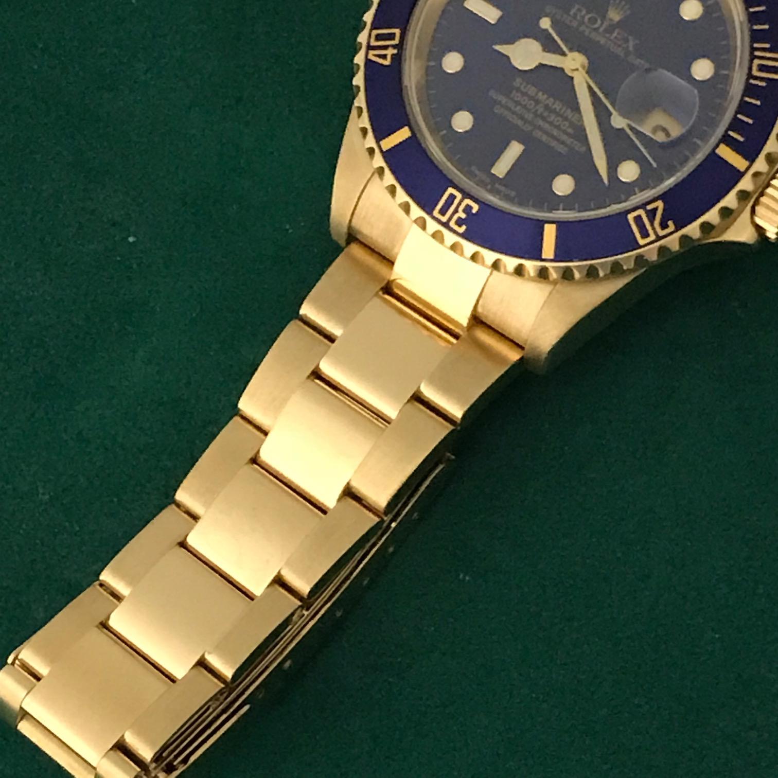 Rolex Yellow Gold Submariner Oyster Perpetual Date Automatic Wristwatch 1