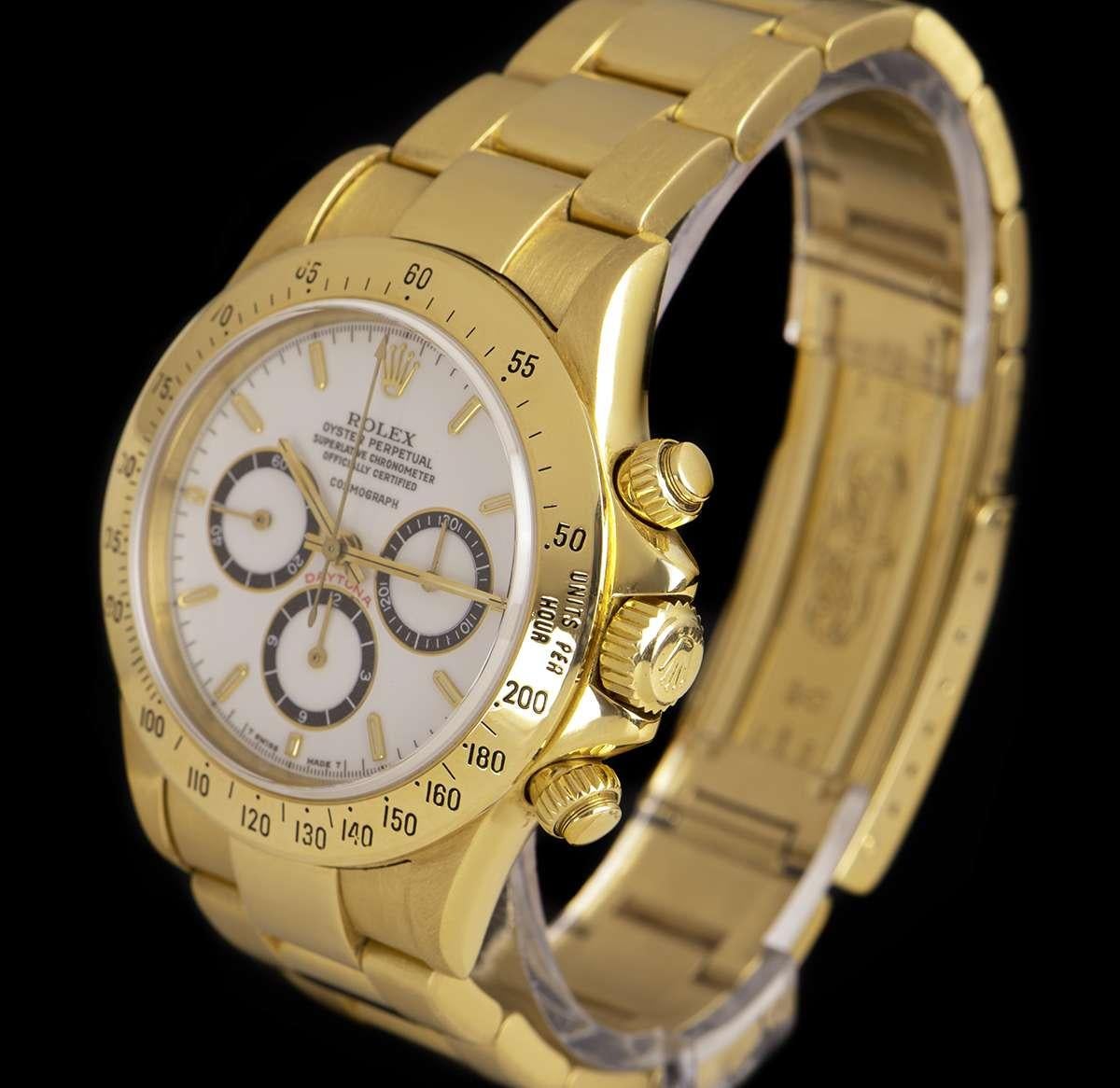 A 40 mm 18k Yellow Gold Oyster Perpetual Zenith Movement Cosmograph Daytona Gents Wristwatch, rare floating white porcelain dial with applied hour markers, 30 minute recorder at 3 0'clock, 12 hour recorder with inverted 6 at 6 0'clock, small seconds