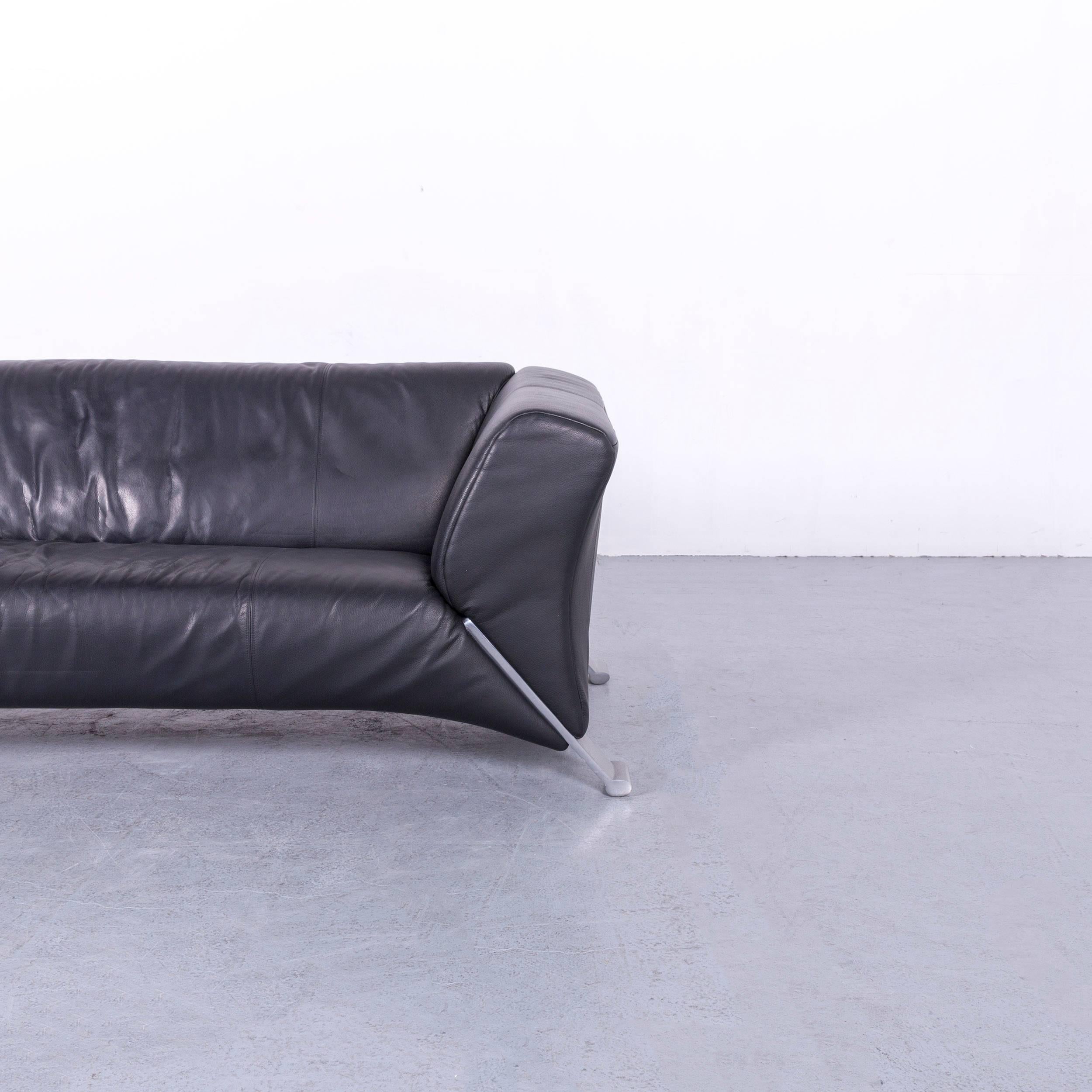 German Rolf Benz 322 Designer Sofa Black Three-Seat Leather Modern Couch Metal Feet
