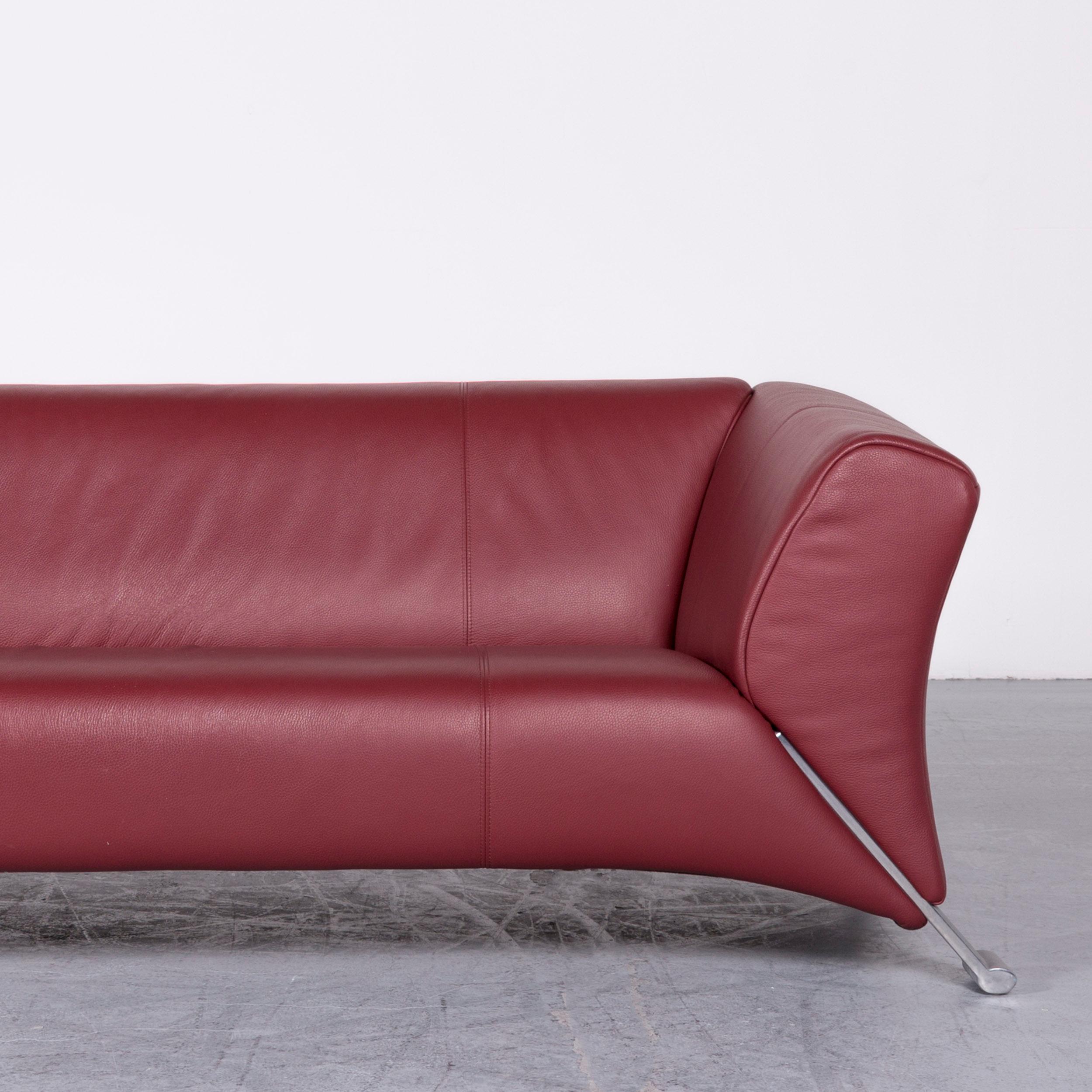 Rolf Benz 322 Designer Sofa Red Three-Seat Leather Couch In Excellent Condition In Cologne, DE