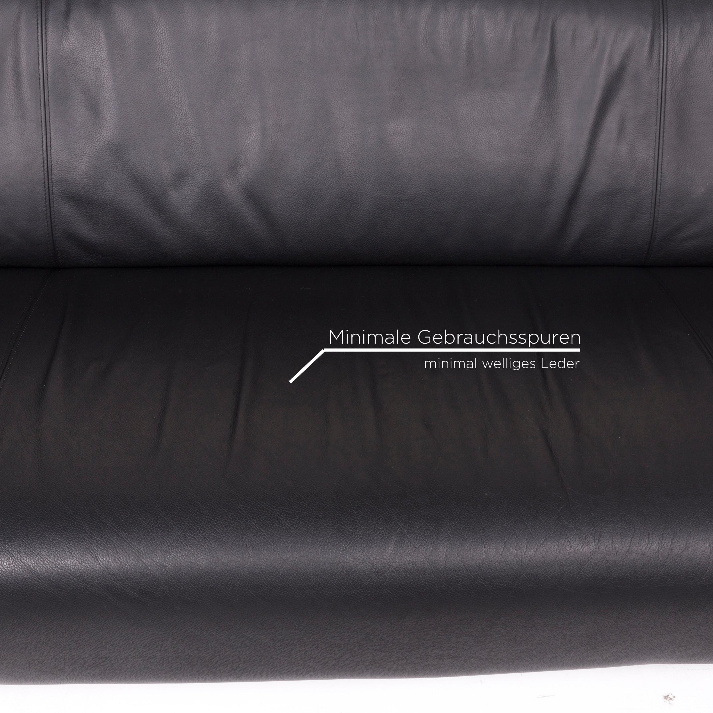 Rolf Benz 322 Leather Sofa Black Two-Seat Couch In Good Condition In Cologne, DE