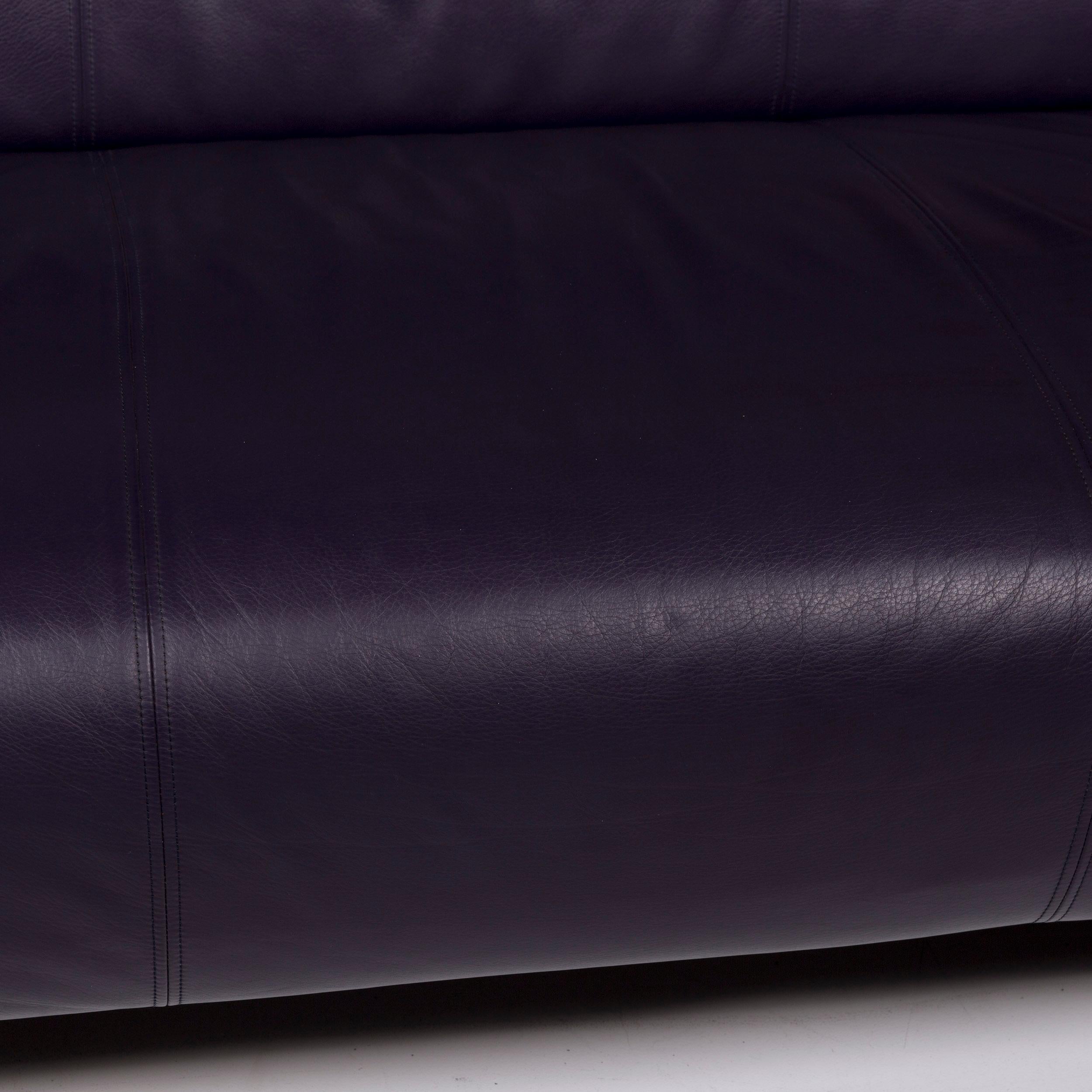 Modern Rolf Benz 322 Leather Sofa Violet Two-Seat Couch For Sale