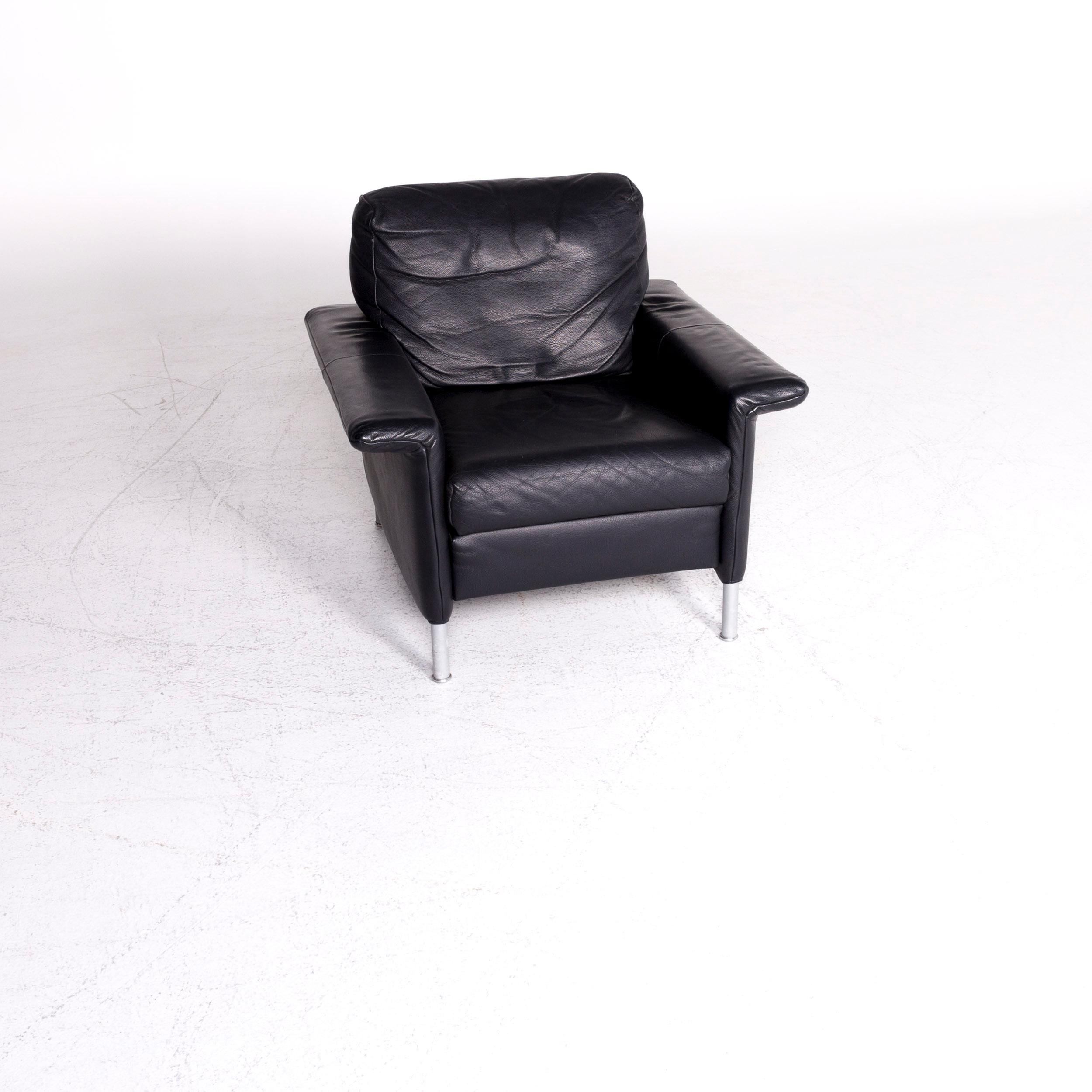 We bring to you a Rolf Benz 3300 designer leather armchair blue armchair.

Product measurements in centimeters:

Depth 87
Width 85
Height 78
Seat-height 44
Rest-height 54
Seat-depth 50
Seat-width 50
Back-height 38.
    