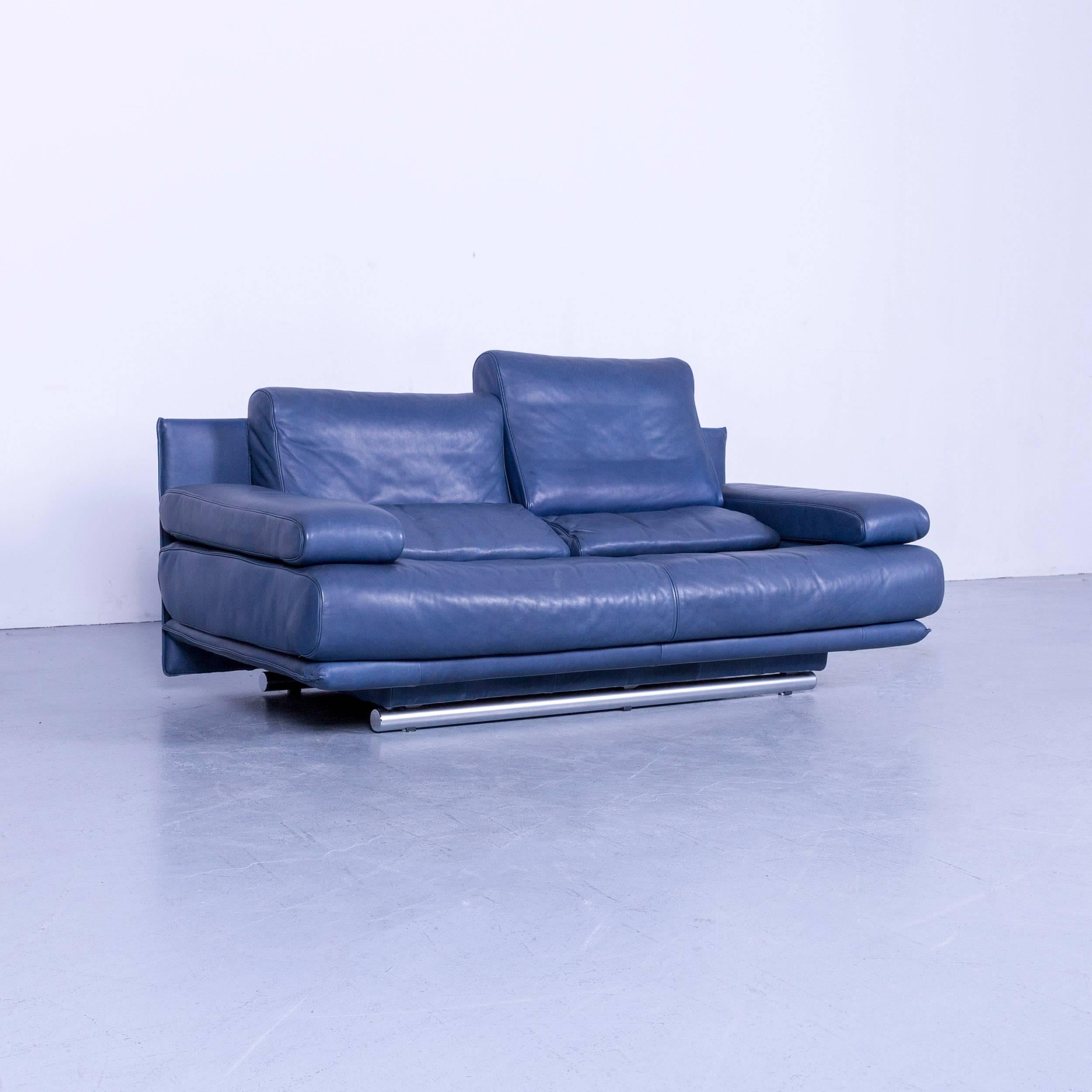 We bring to you an Rolf Benz 6500 designer leather sofa blue two-seat.


































 