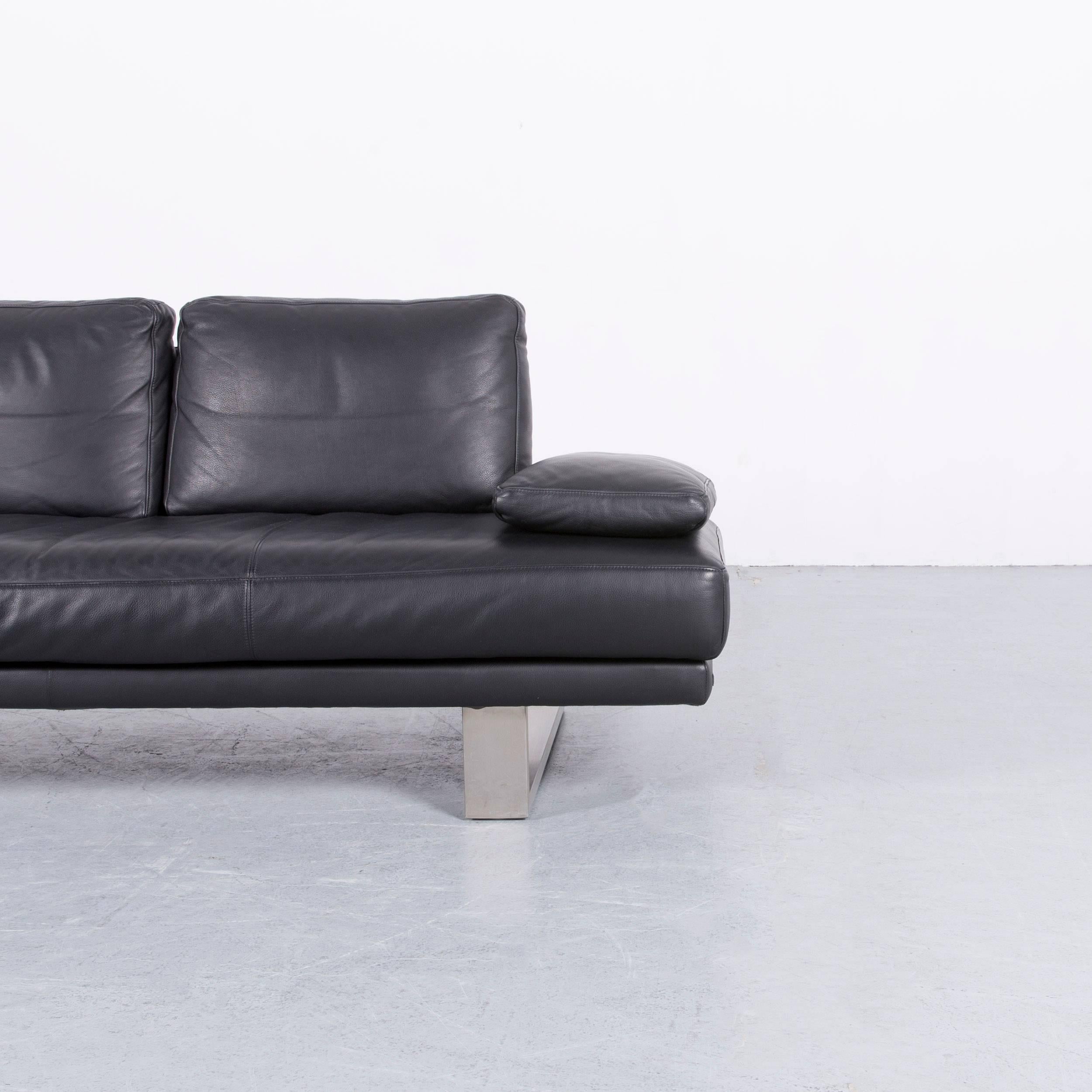 German Rolf Benz 6600 Designer Leather Sofa in Black Two-Seat