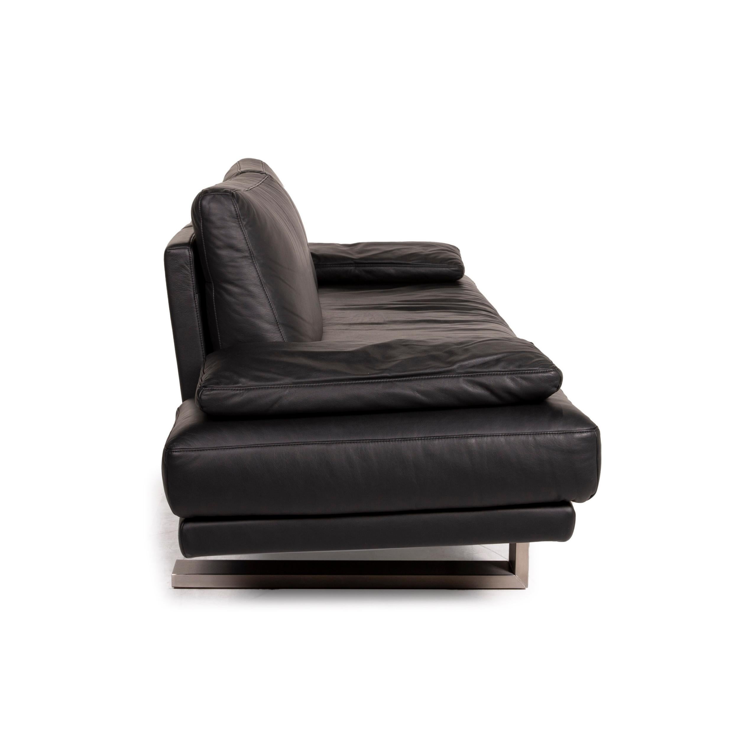 Rolf Benz 6600 Leather Sofa Black Three-Seater 3