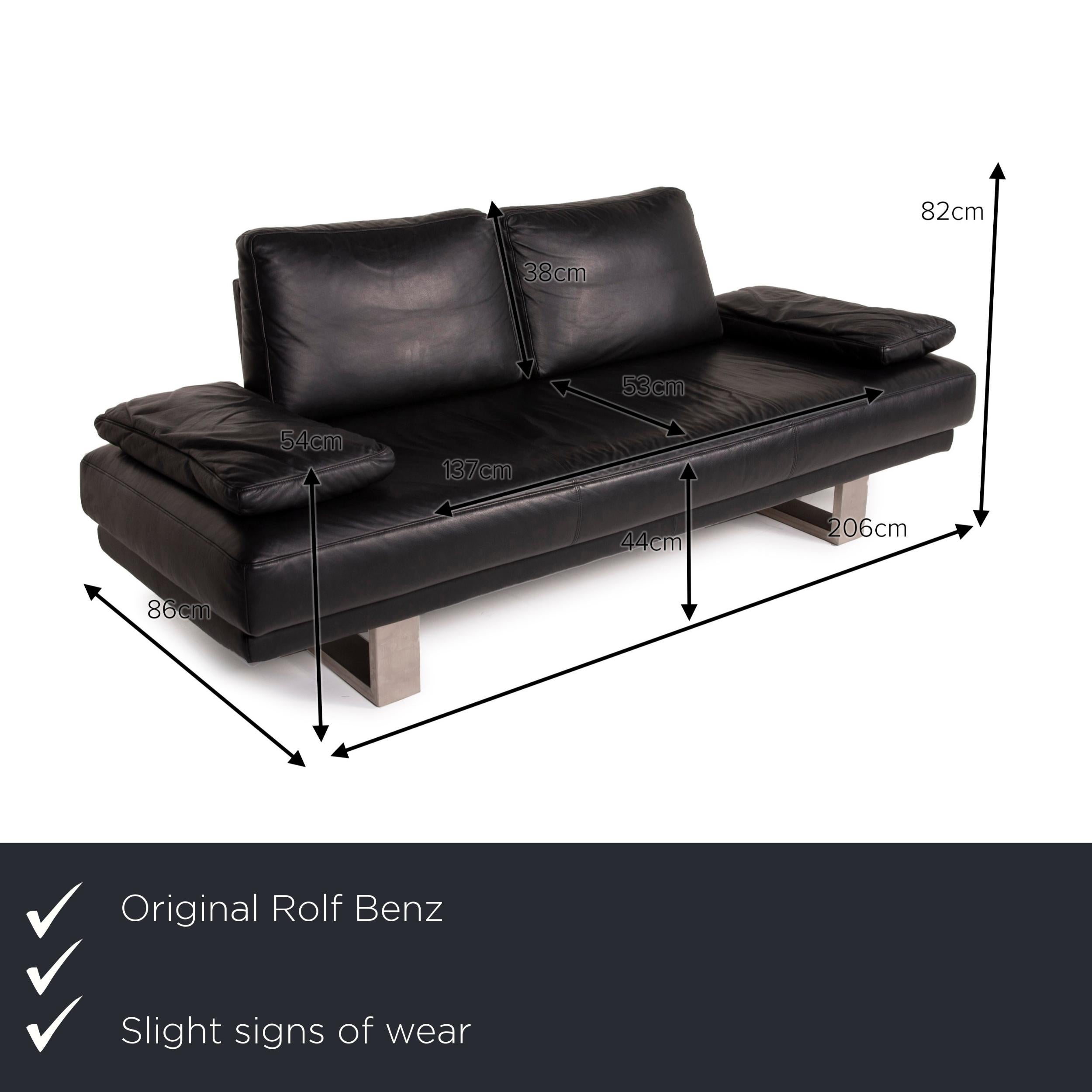 We present to you a Rolf Benz 6600 leather sofa black two-seater.
 
 

 Product measurements in centimeters:
 

Depth: 86
Width: 206
Height: 82
Seat height: 44
Rest height: 54
Seat depth: 53
Seat width: 137
Back height: 38.