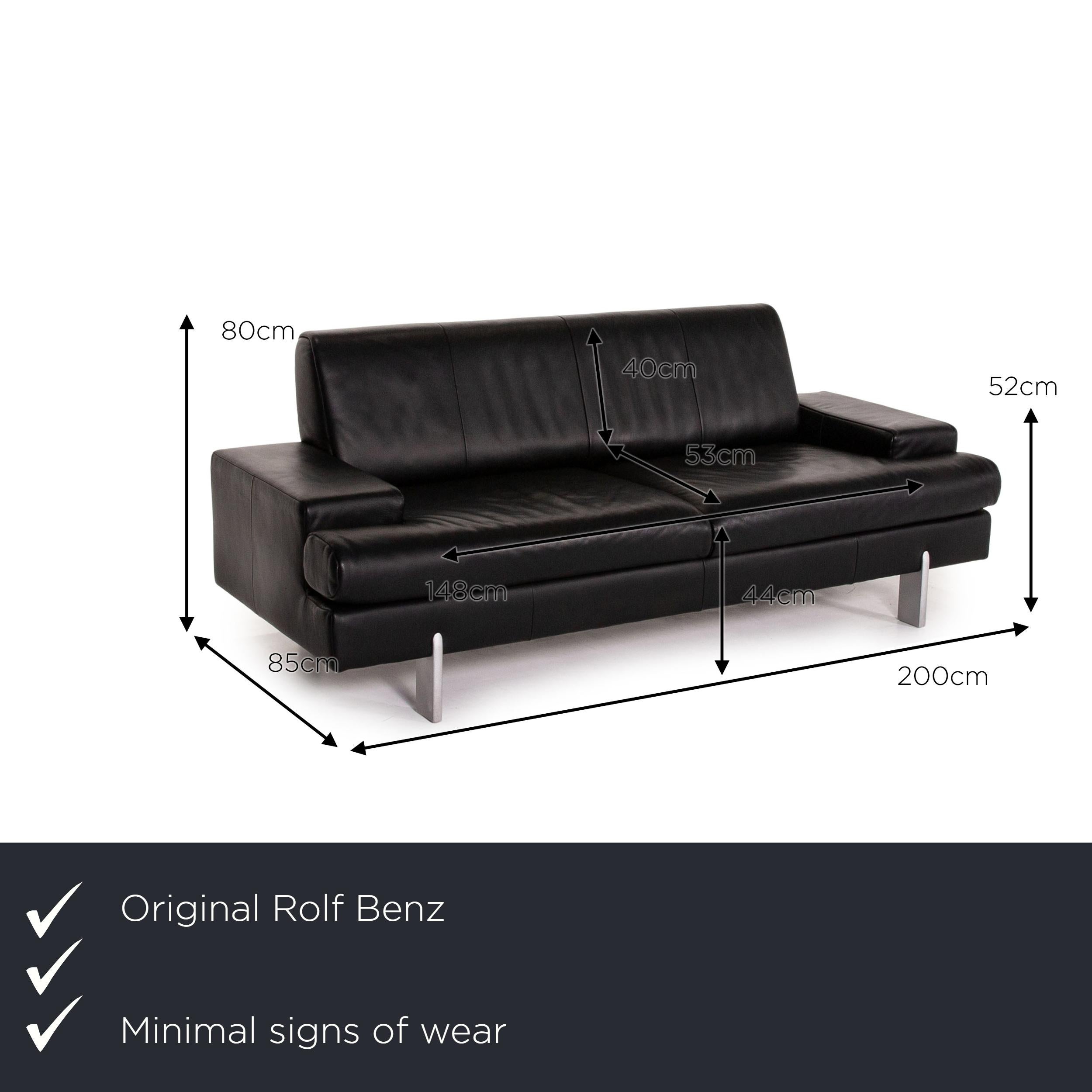 We present to you a Rolf Benz AK 644 leather sofa black three-seater couch.

Product measurements in centimeters:

Depth 85
Width 200
Height 80
Seat height 44
Rest height 52
Seat depth 53
Seat width 148
Back height 40.
 
  
 
  