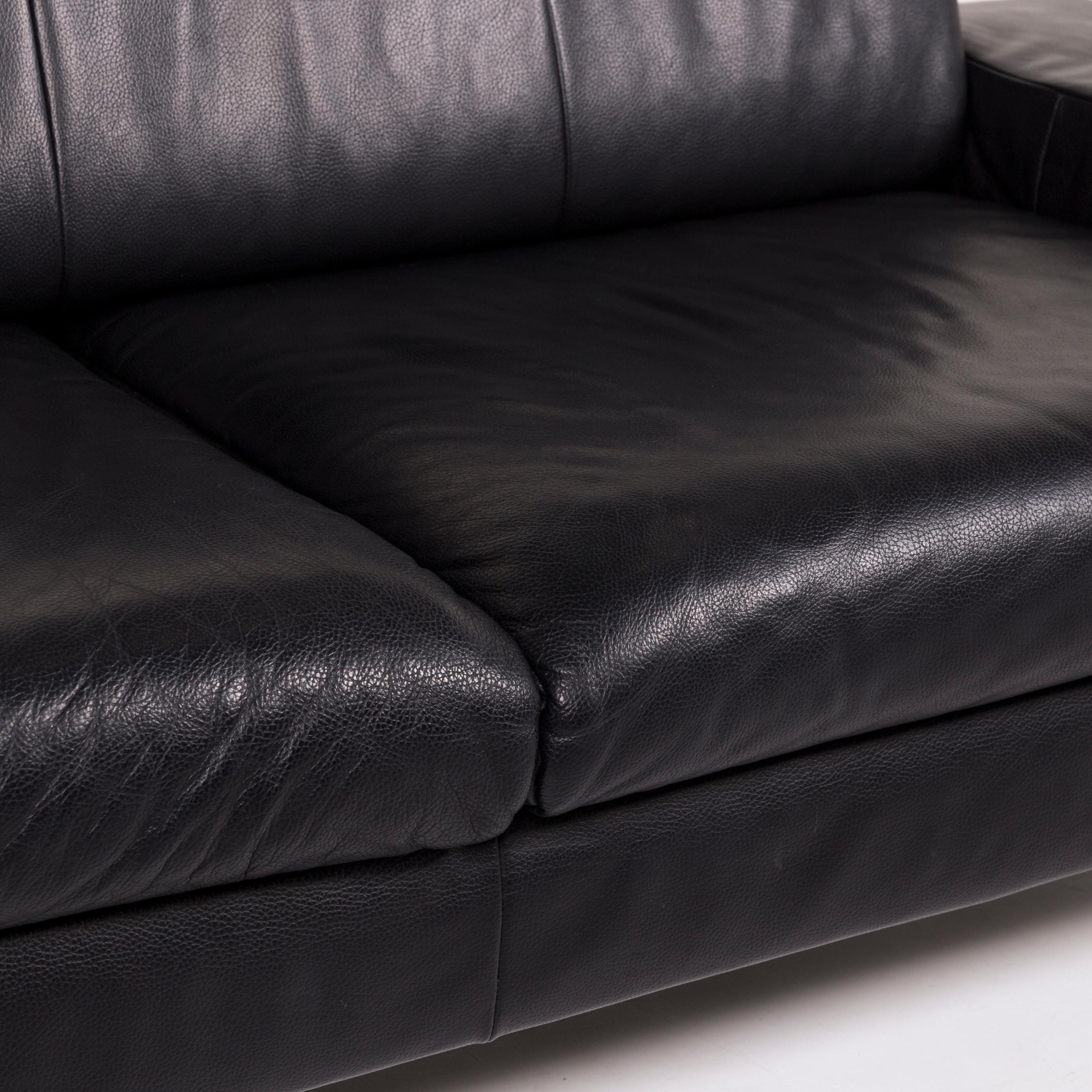 We bring to you a Rolf Benz AK 644 leather sofa set black two-seat.


 Product measurements in centimeters:
 

Depth 85
Width 179
Height 79
Seat-height 44
Rest-height 51
Seat-depth 56
Seat-width 126
Back-height 35.
 