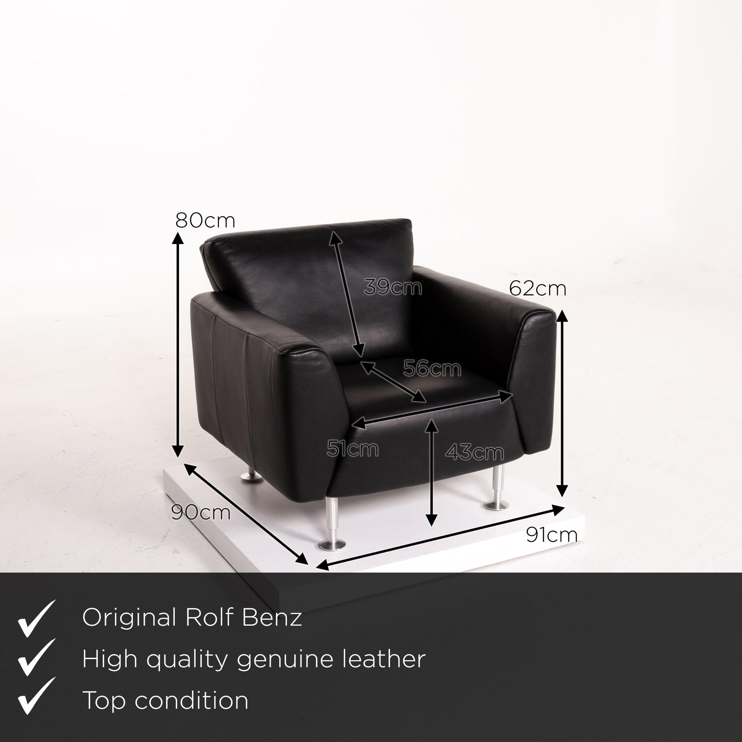 We present to you a Rolf Benz black leather armchair.
    
 

 Product measurements in centimeters:
 

Depth 90
Width 91
Height 80
Seat height 43
Rest height 62
Seat depth 56
Seat width 51
Back height 39.