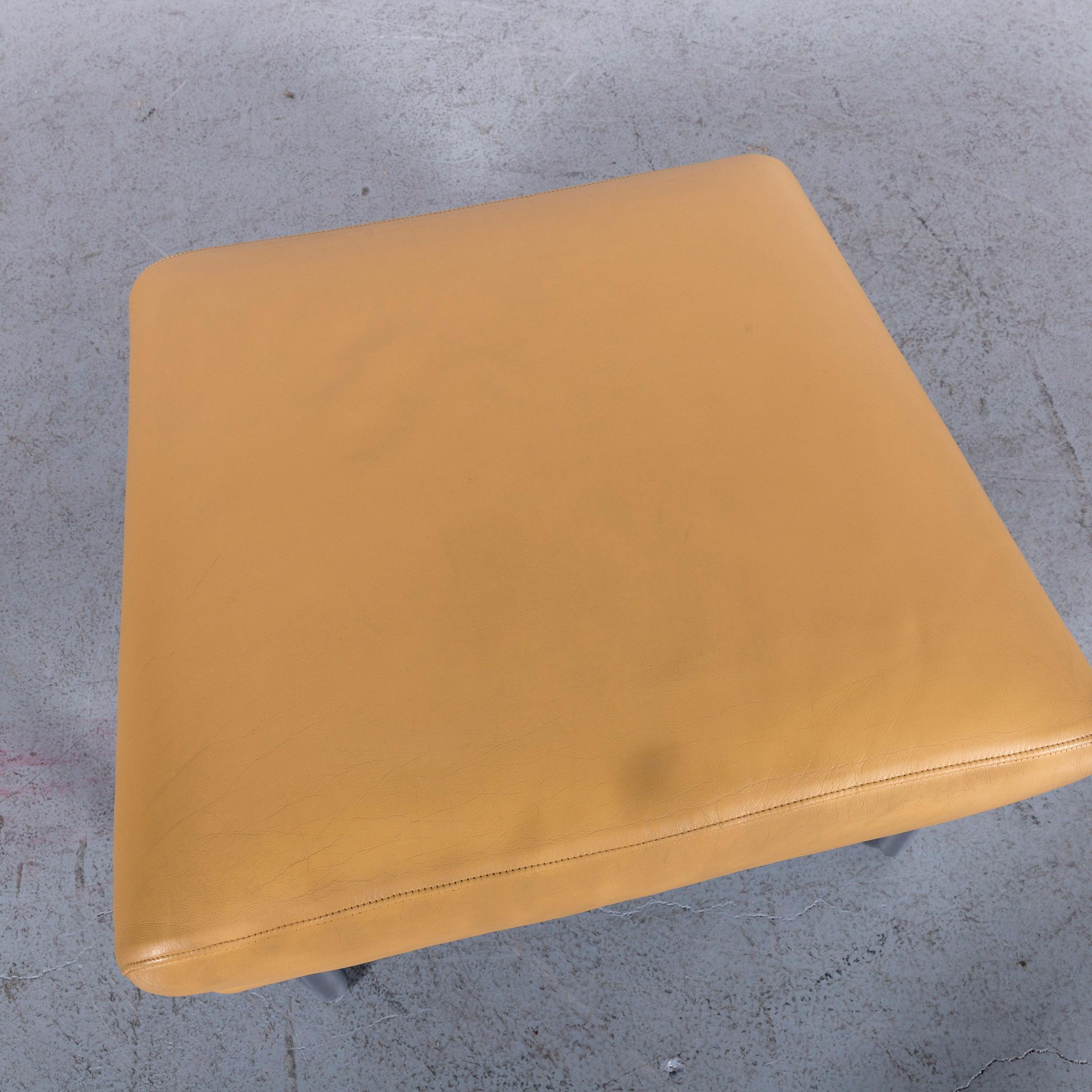 Rolf Benz Designer Leather Foot-Stool Beige Bench In Good Condition In Cologne, DE