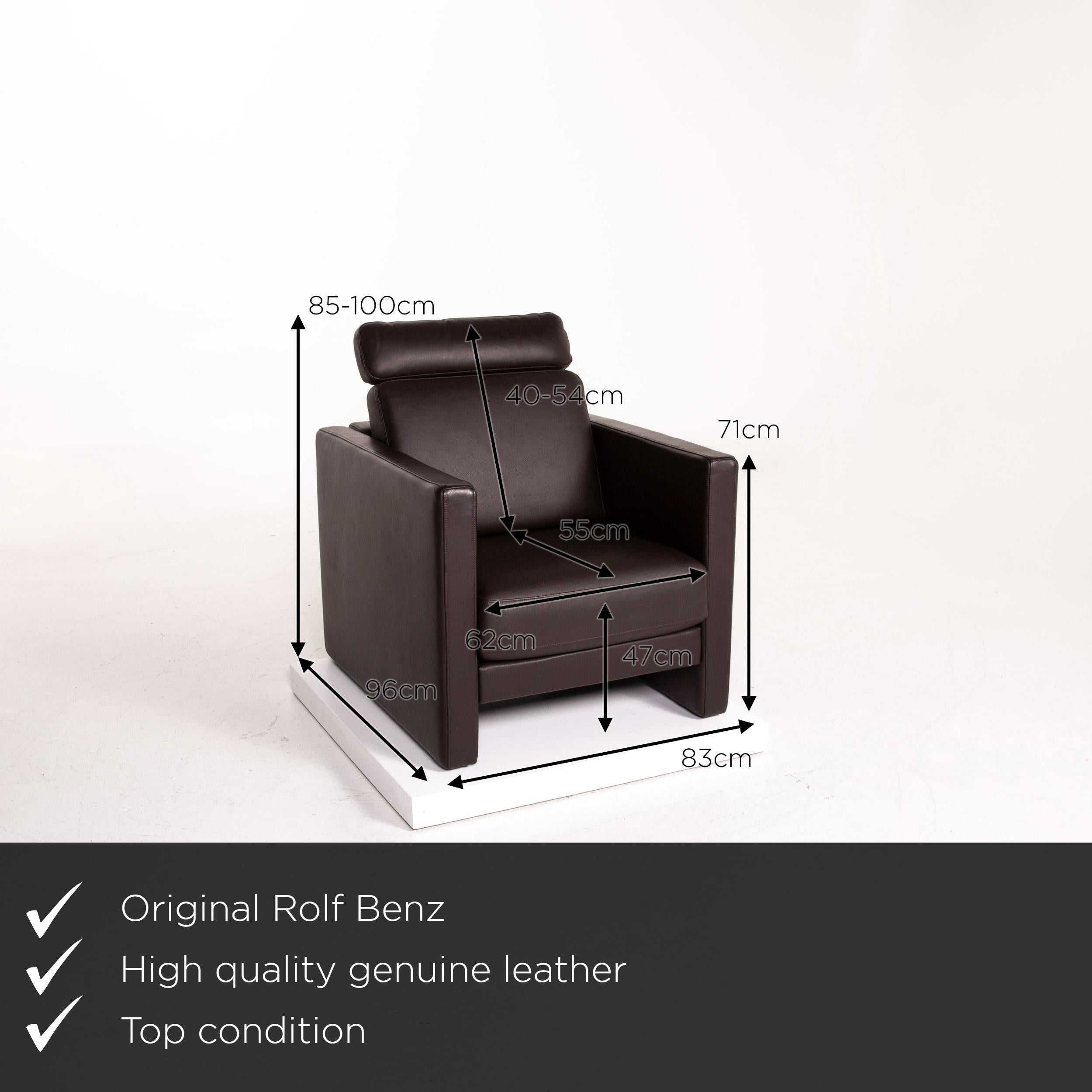 We present to you a Rolf Benz Ego leather armchair dark brown brown.
 
 

 Product measurements in centimeters:
 

Depth 96
Width 83
Height 85
Seat height 47
Rest height 71
Seat depth 55
Seat width 62
Back height 40.