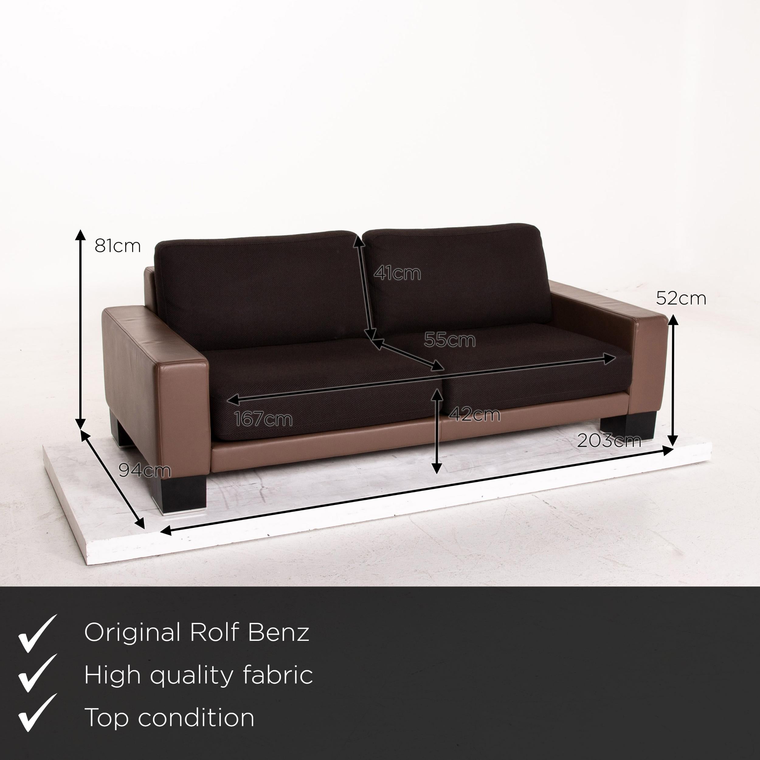 We present to you a Rolf Benz Ego leather fabric sofa three-seat couch.

Product measurements in centimeters:

Depth 94
Width 203
Height 81
Seat height 42
Rest height 52
Seat depth 55
Seat width 167
Back height 41.
 
   
  