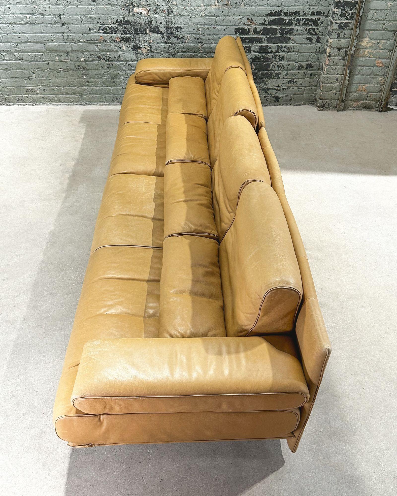 Cy Mann 2 Piece Leather Sectional Sofa In Good Condition In Chicago, IL