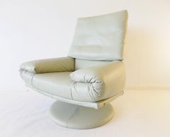 Rolf Benz Leather Loungechair Light-Mint, 1980s Germany, Swivel, Tiltable