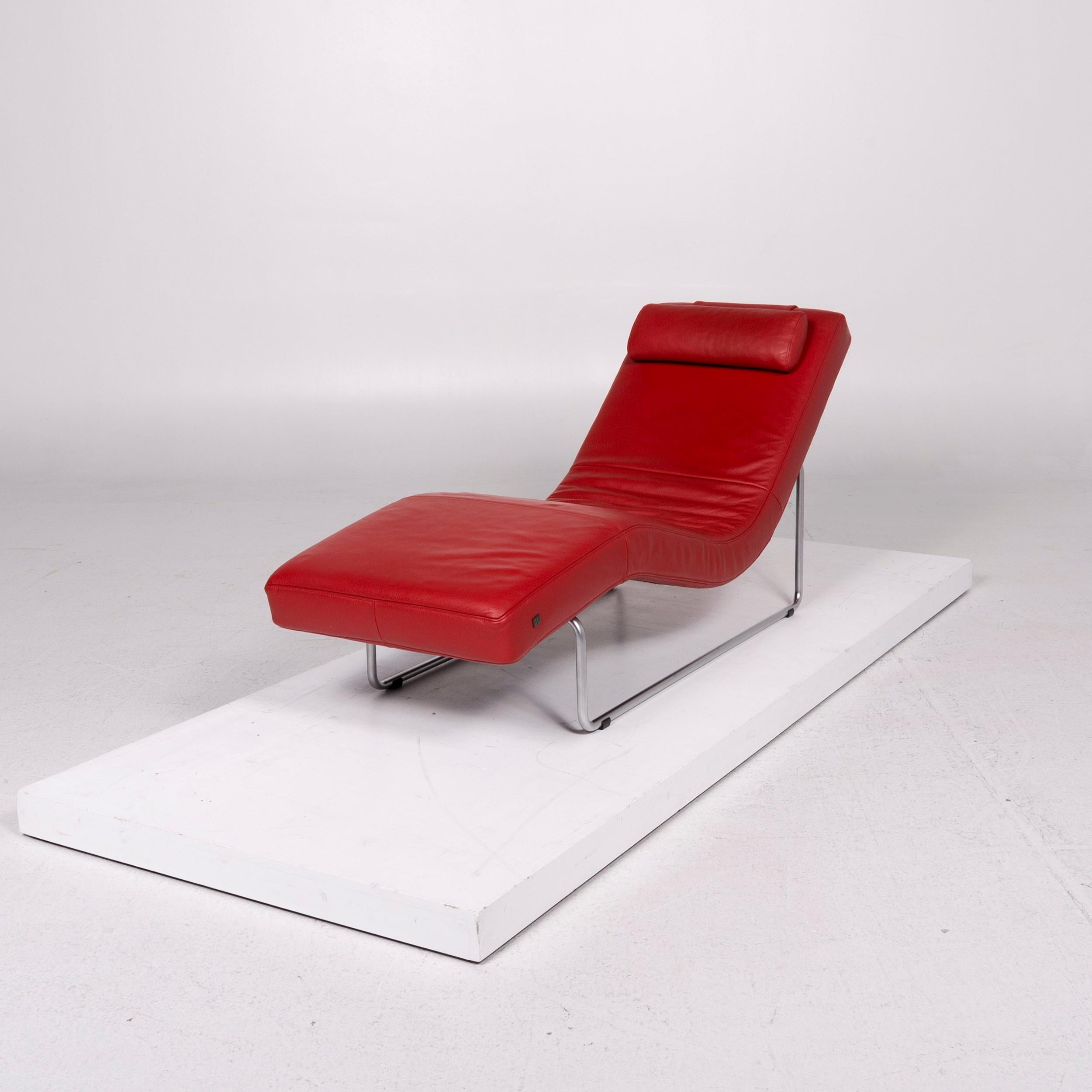 We bring to you a Rolf Benz leather lounger red relax function function.

 Product measurements in centimeters:
 

 Depth 170
Width 60
Height 62
Seat-height 39
Seat-depth 104
Seat-width 60
Back-height 40.


  